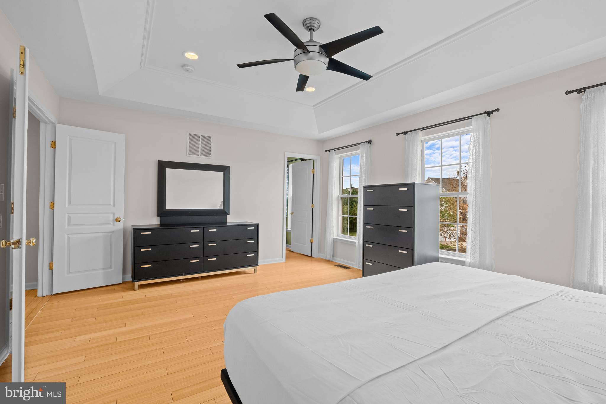 DOYLESTOWN STATION - Residential