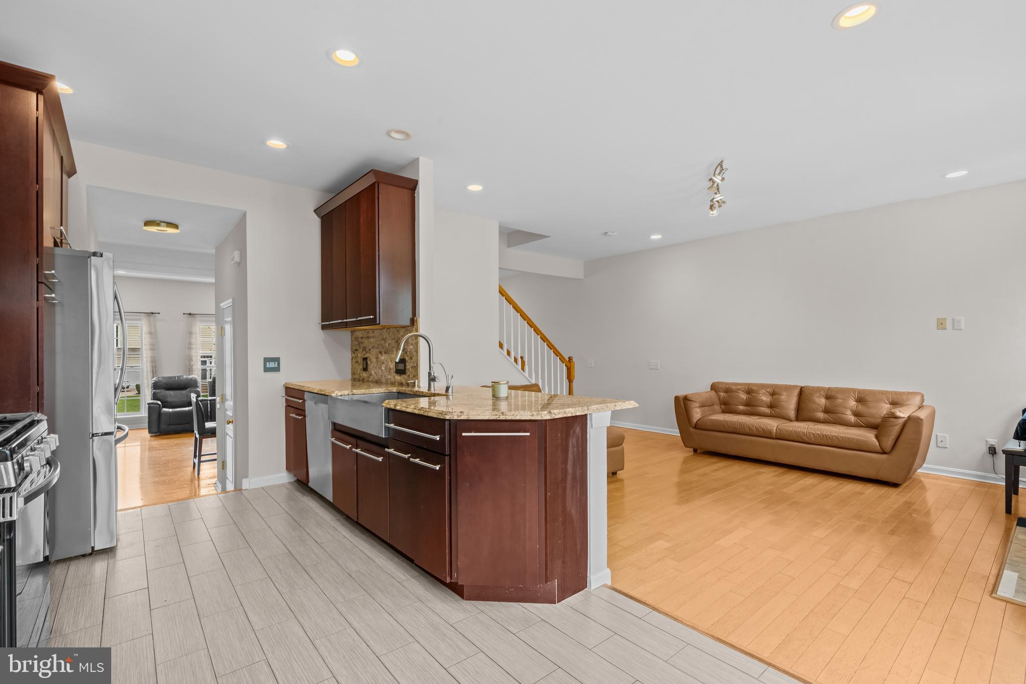 DOYLESTOWN STATION - Residential