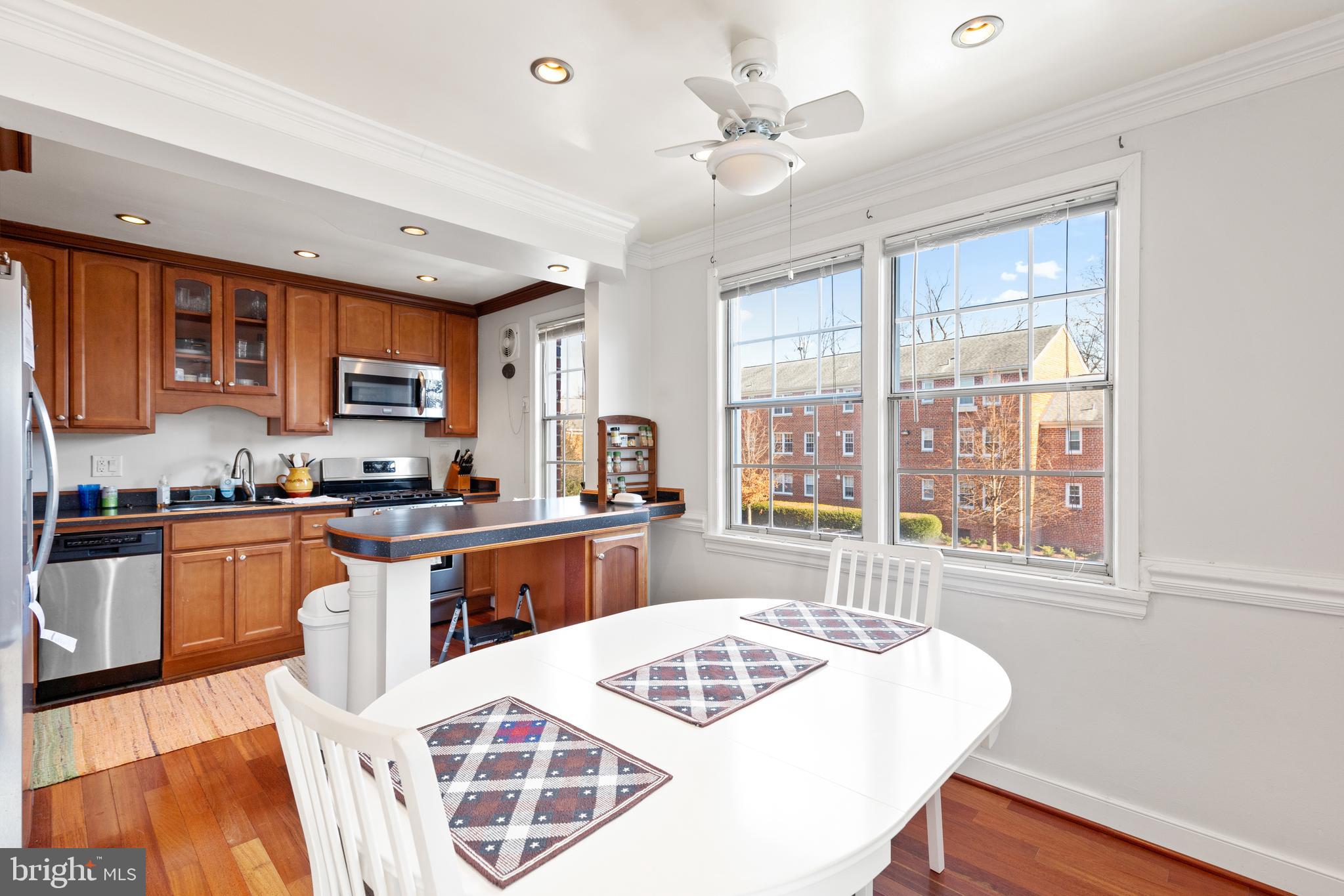 BELLE VIEW - Residential Lease