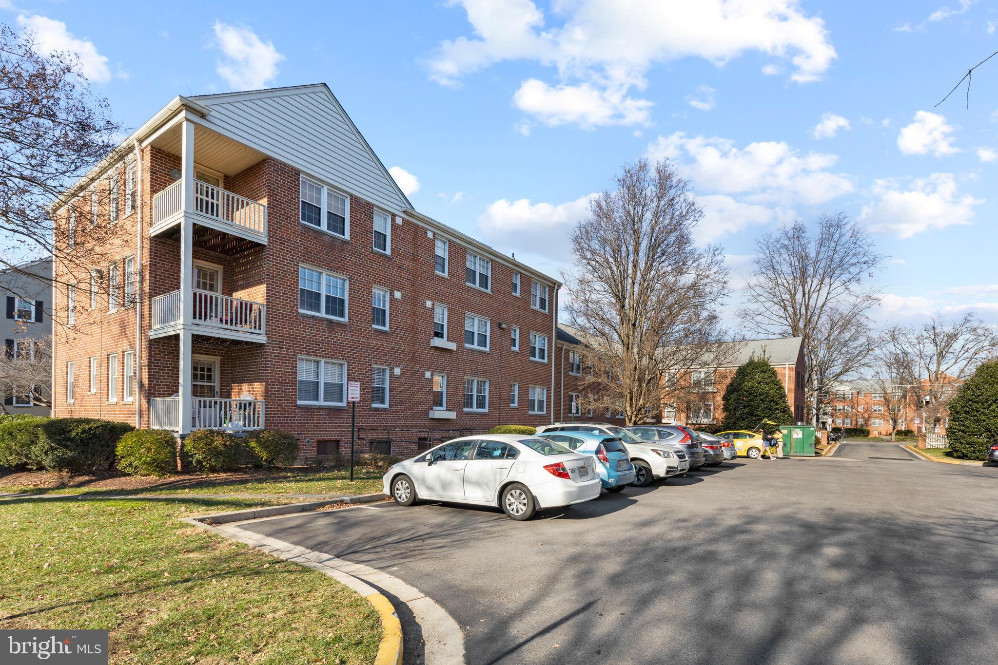 BELLE VIEW - Residential Lease