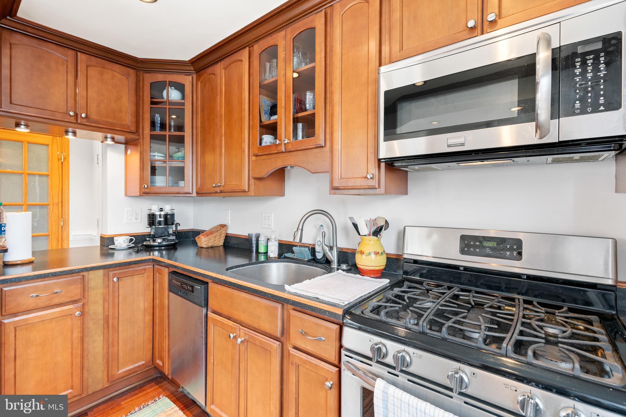 BELLE VIEW - Residential Lease