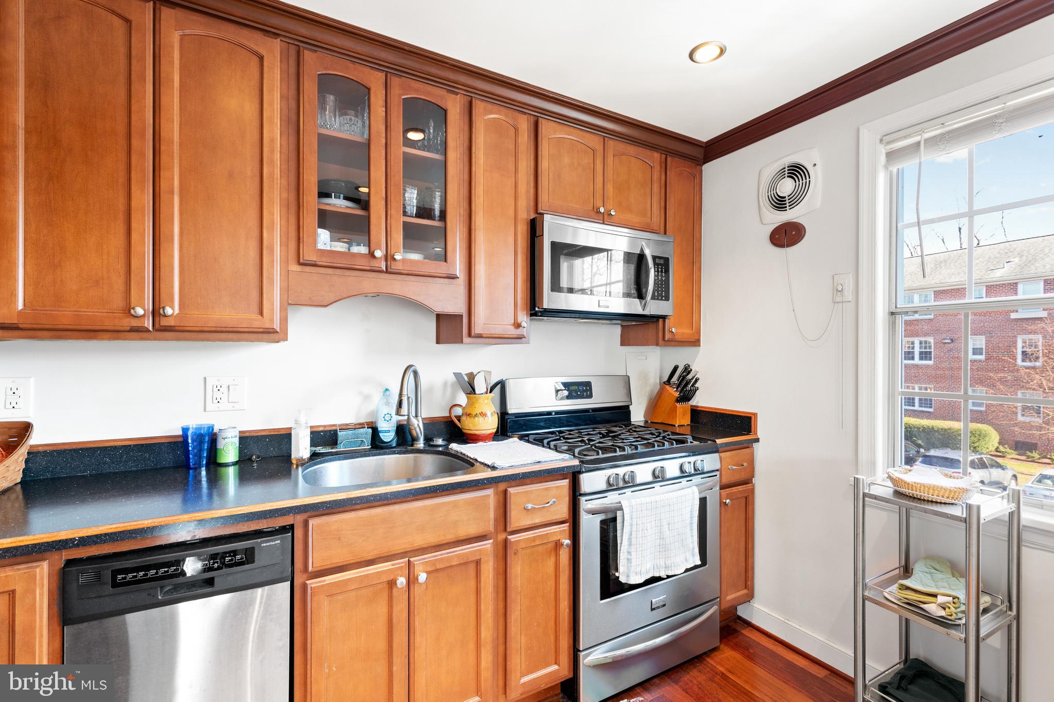 BELLE VIEW - Residential Lease