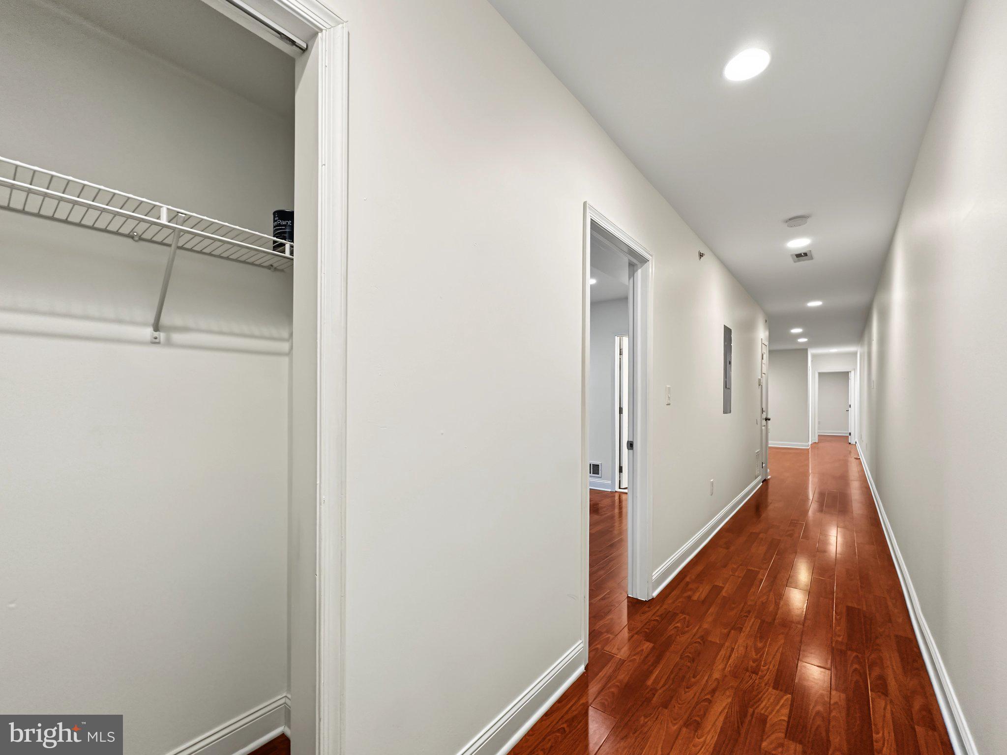 1417 N 17TH STREET 00 2R