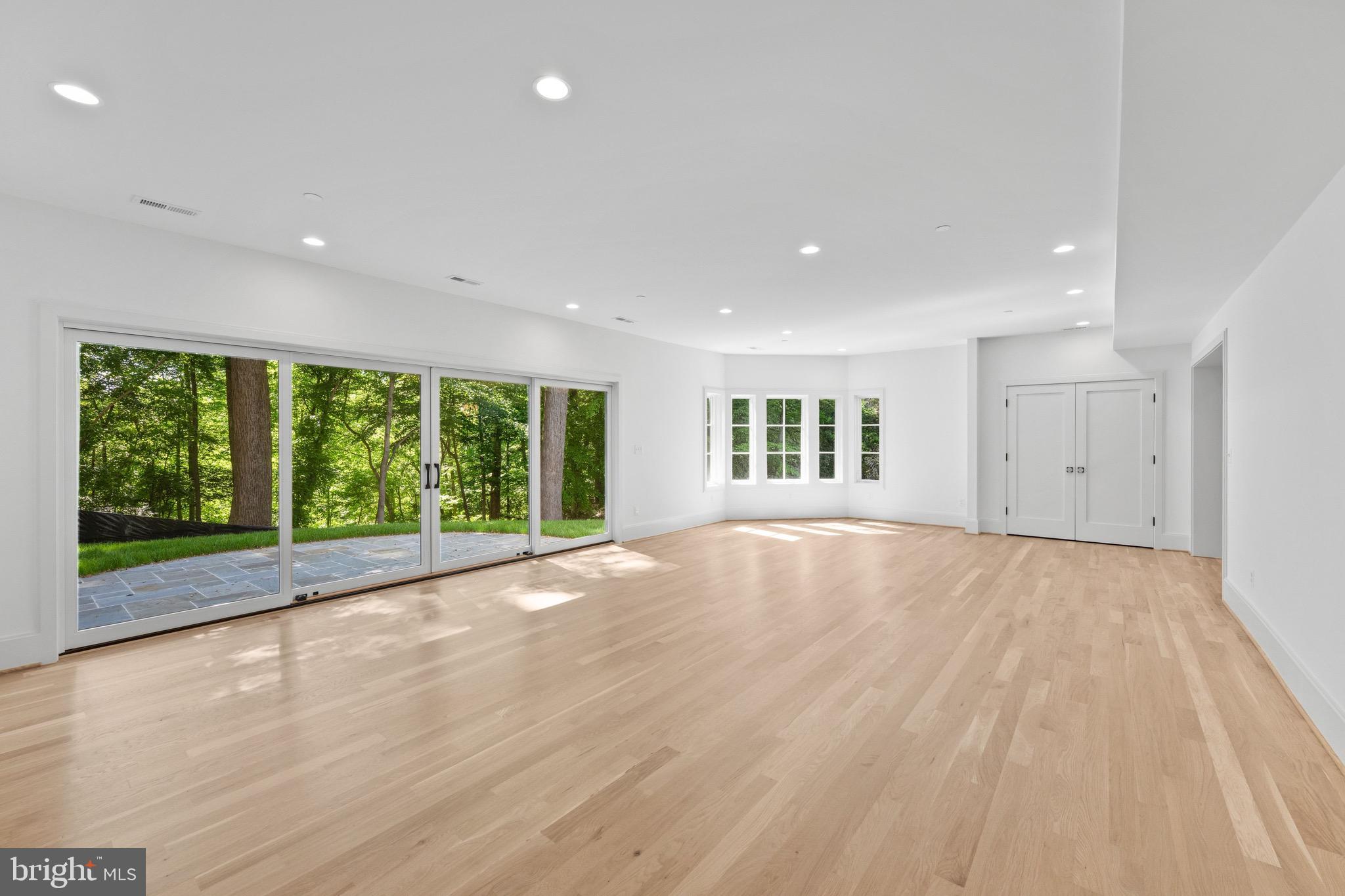 PARKWOOD - Residential