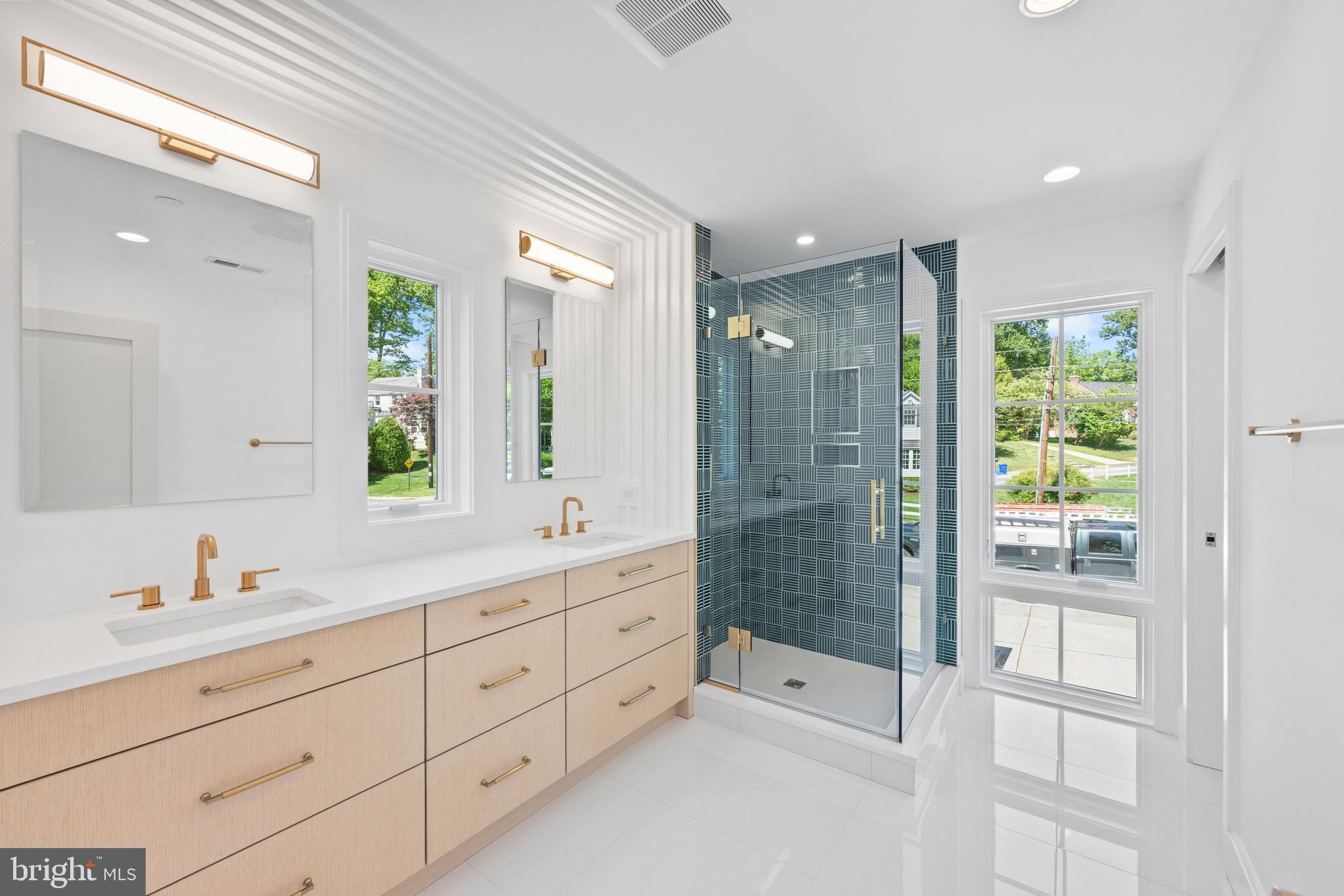 PARKWOOD - Residential