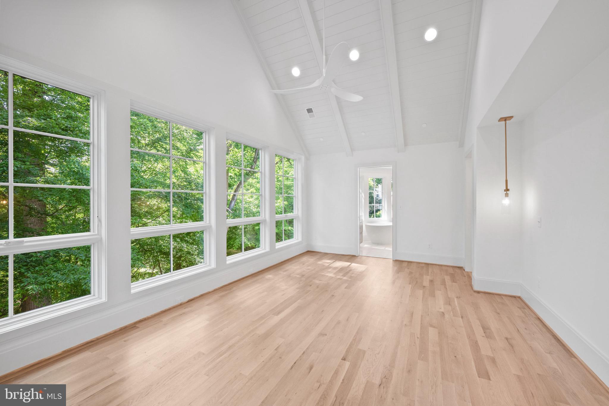 PARKWOOD - Residential
