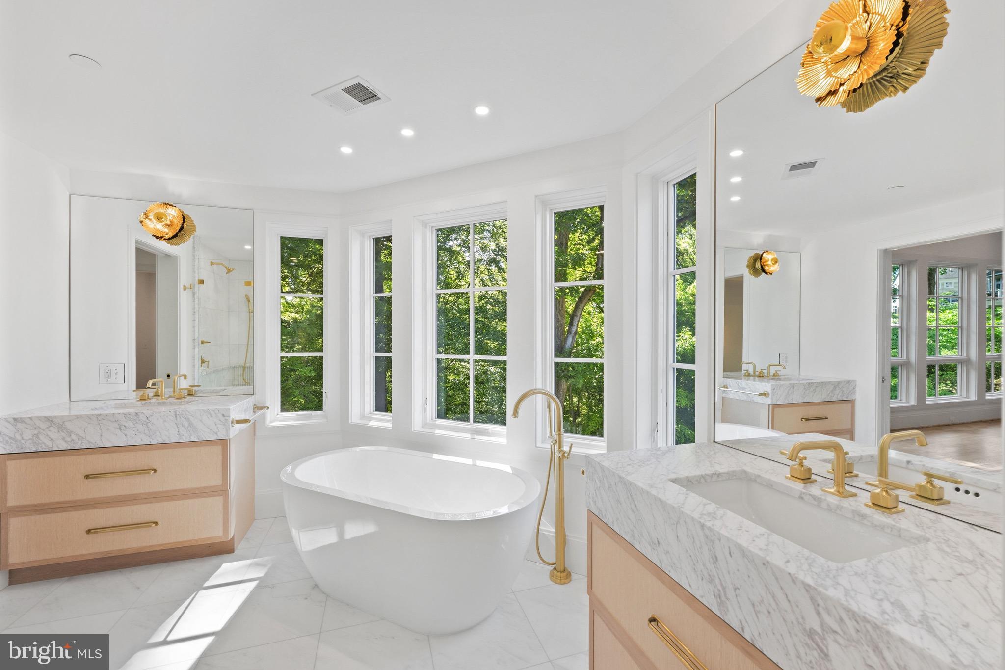 PARKWOOD - Residential