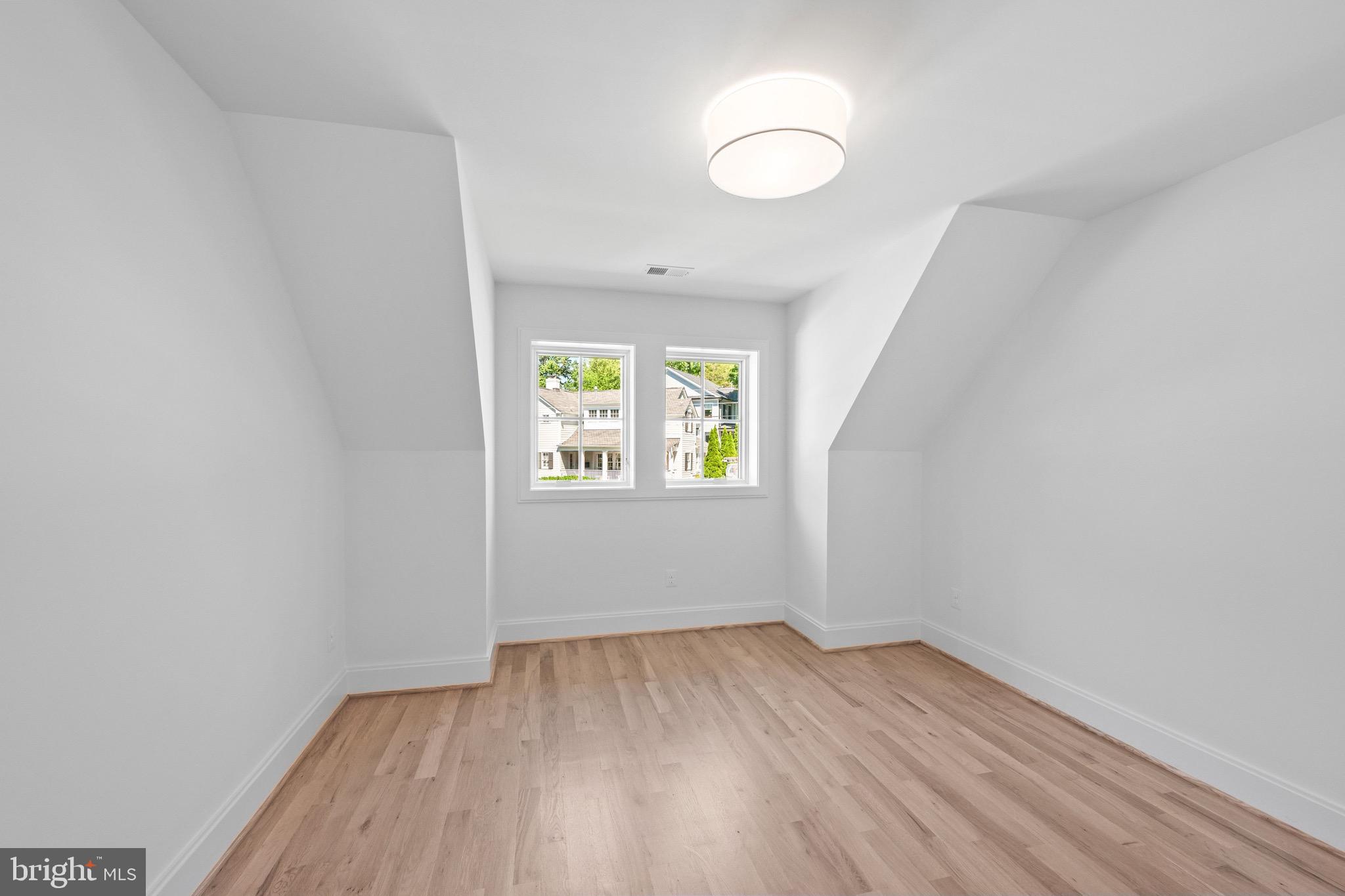 PARKWOOD - Residential
