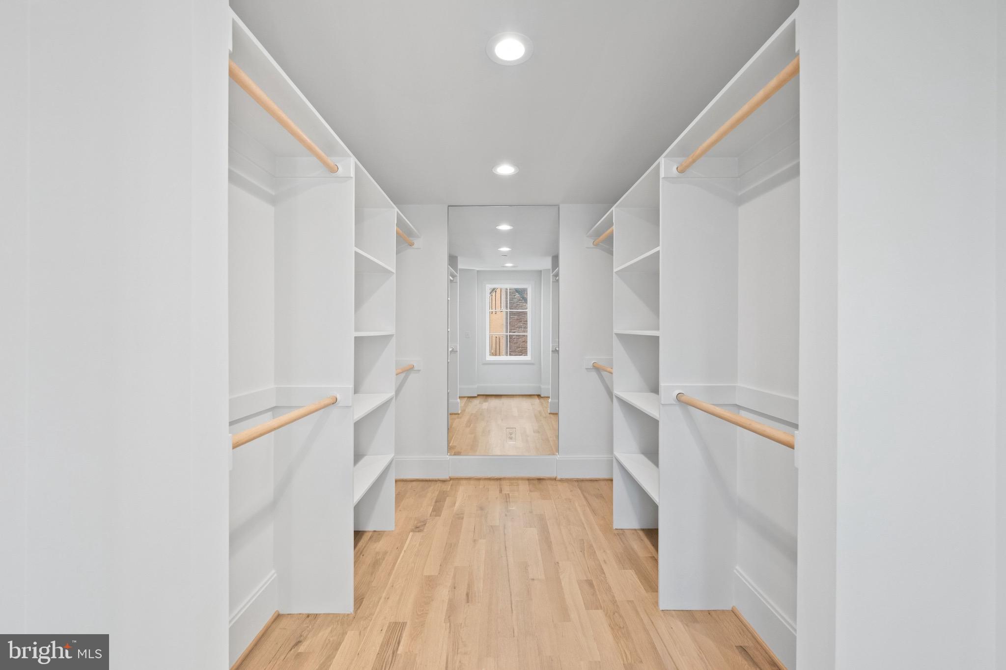 PARKWOOD - Residential
