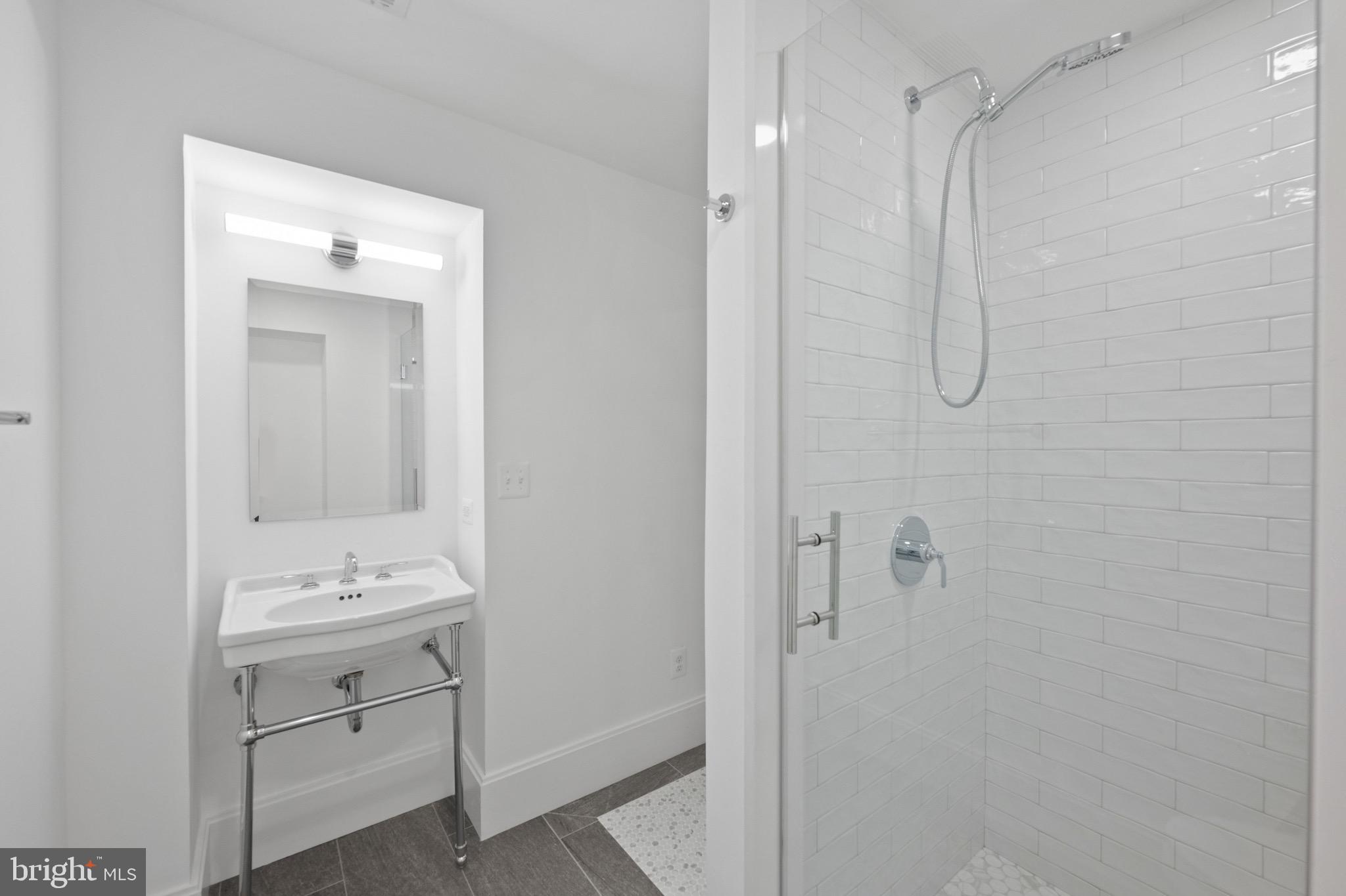 PARKWOOD - Residential