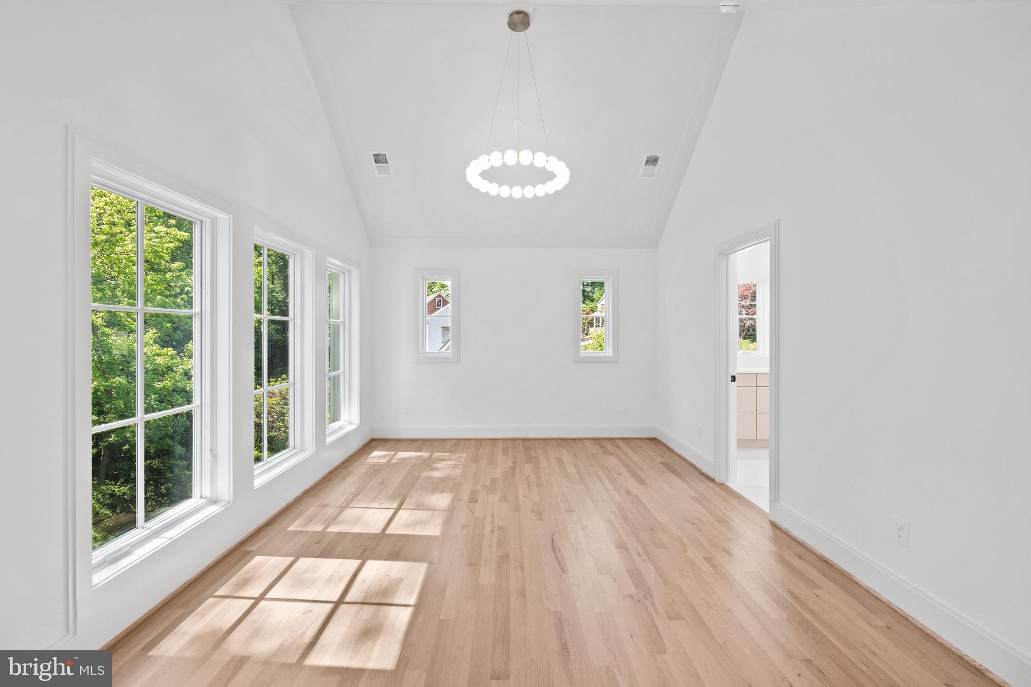 PARKWOOD - Residential