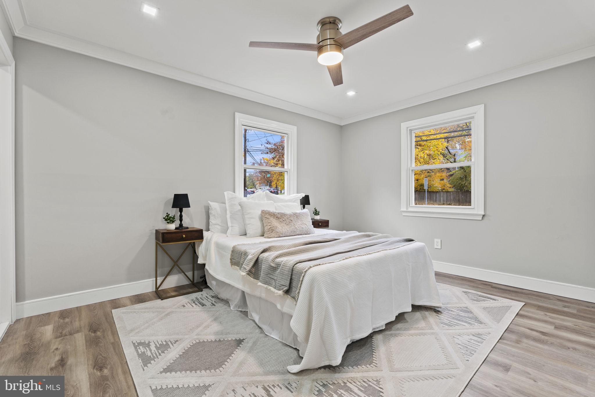 MANOR WOODS - Residential