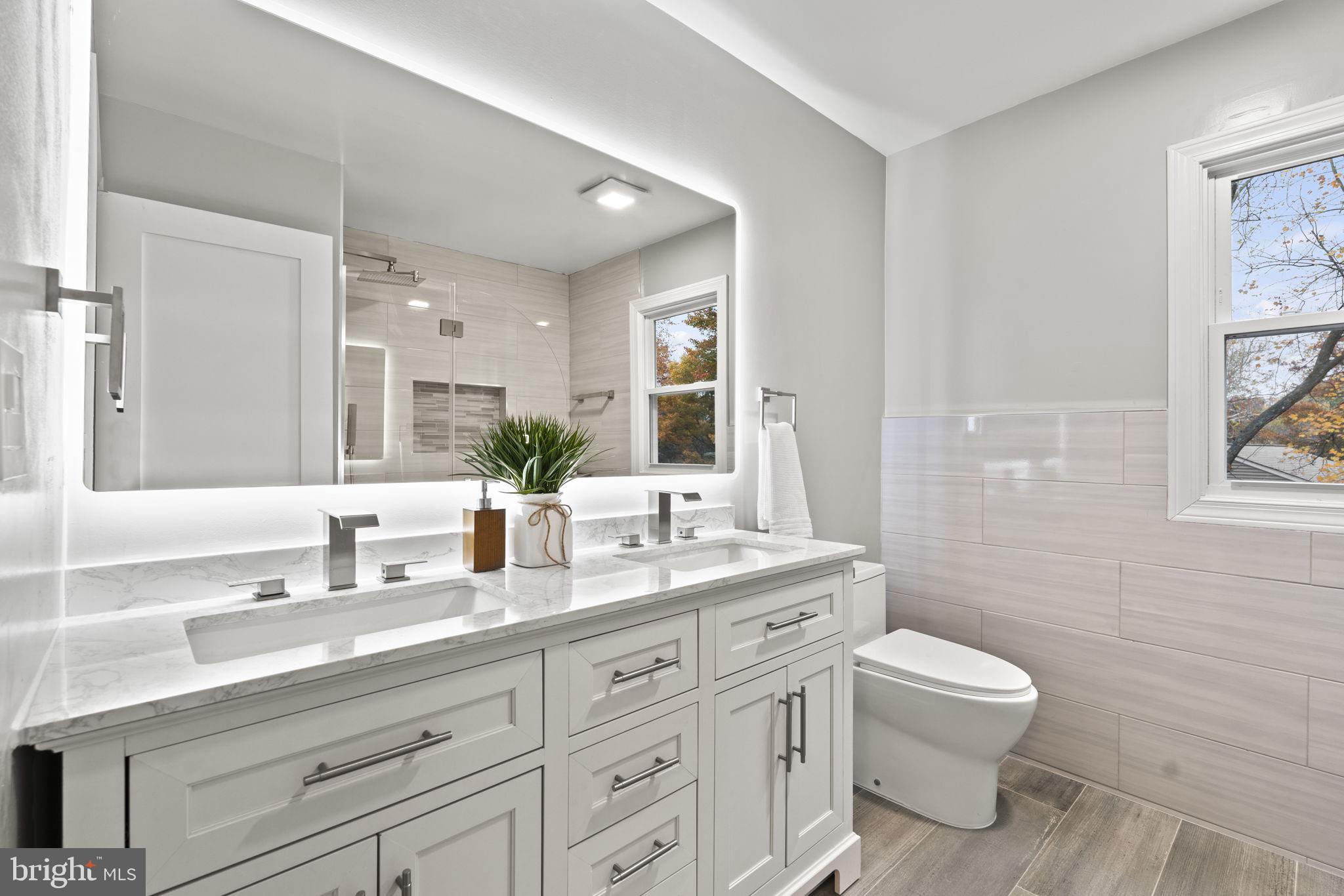 MANOR WOODS - Residential