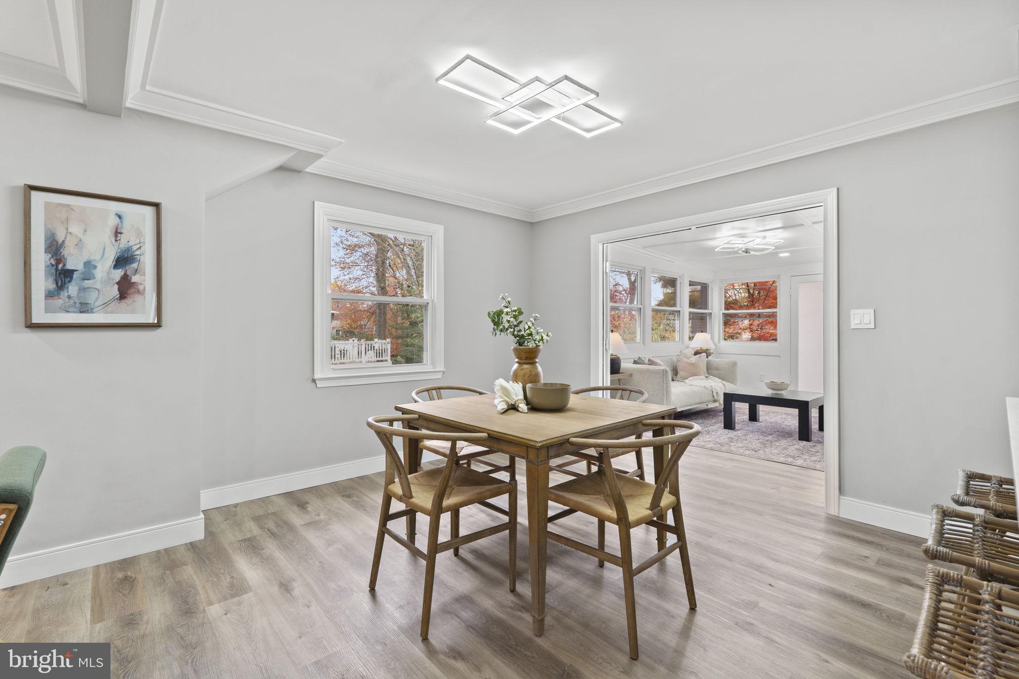 MANOR WOODS - Residential