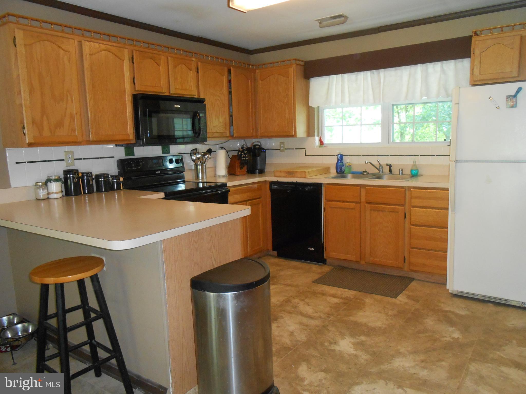 MAPLE RUN - Residential Lease