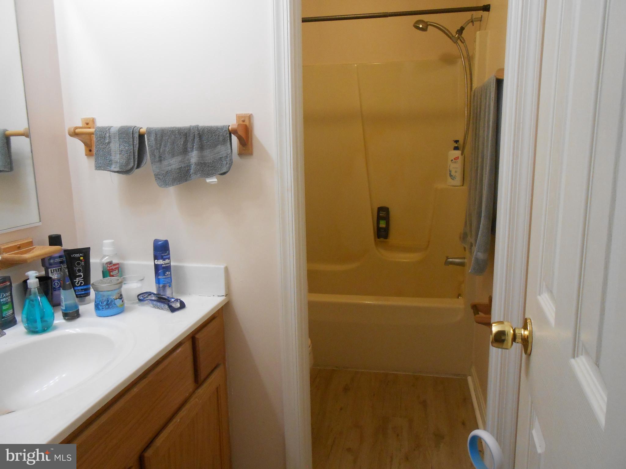 MAPLE RUN - Residential Lease