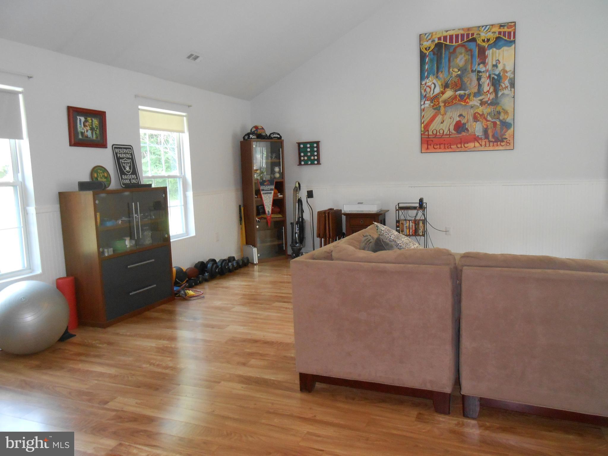 MAPLE RUN - Residential Lease