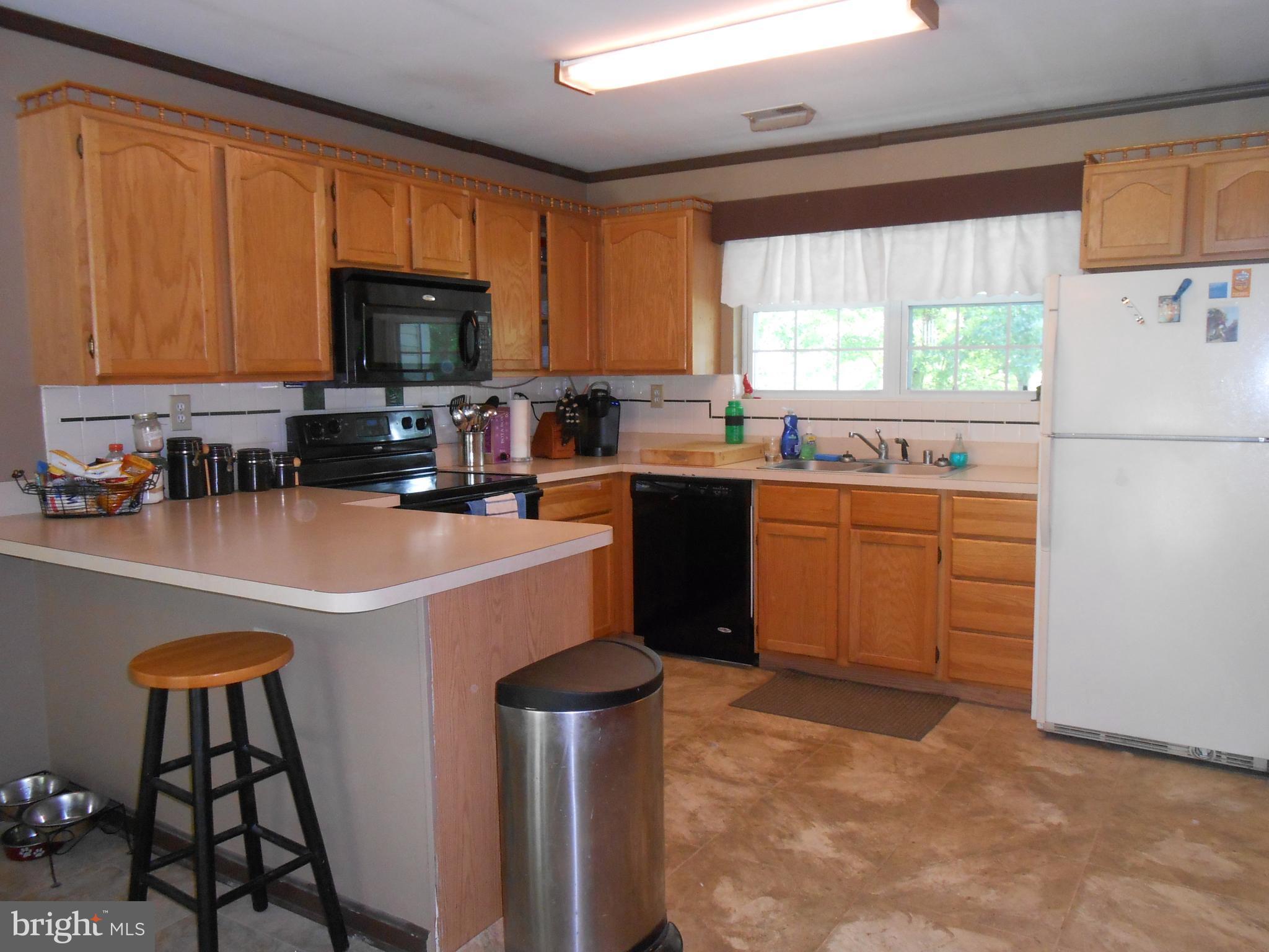 MAPLE RUN - Residential Lease