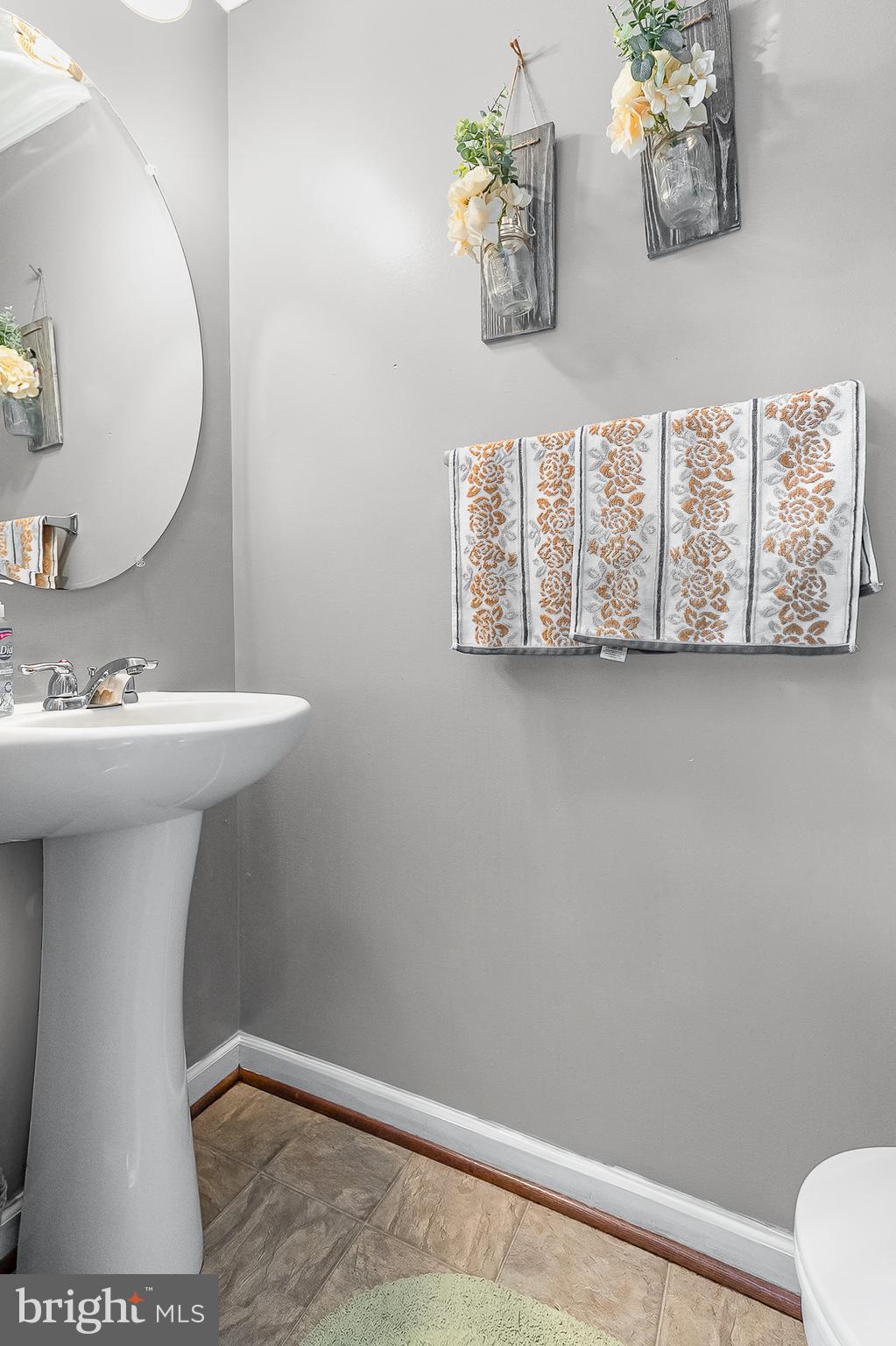 CARRIAGE HILLS TOWNHOUSE - Residential