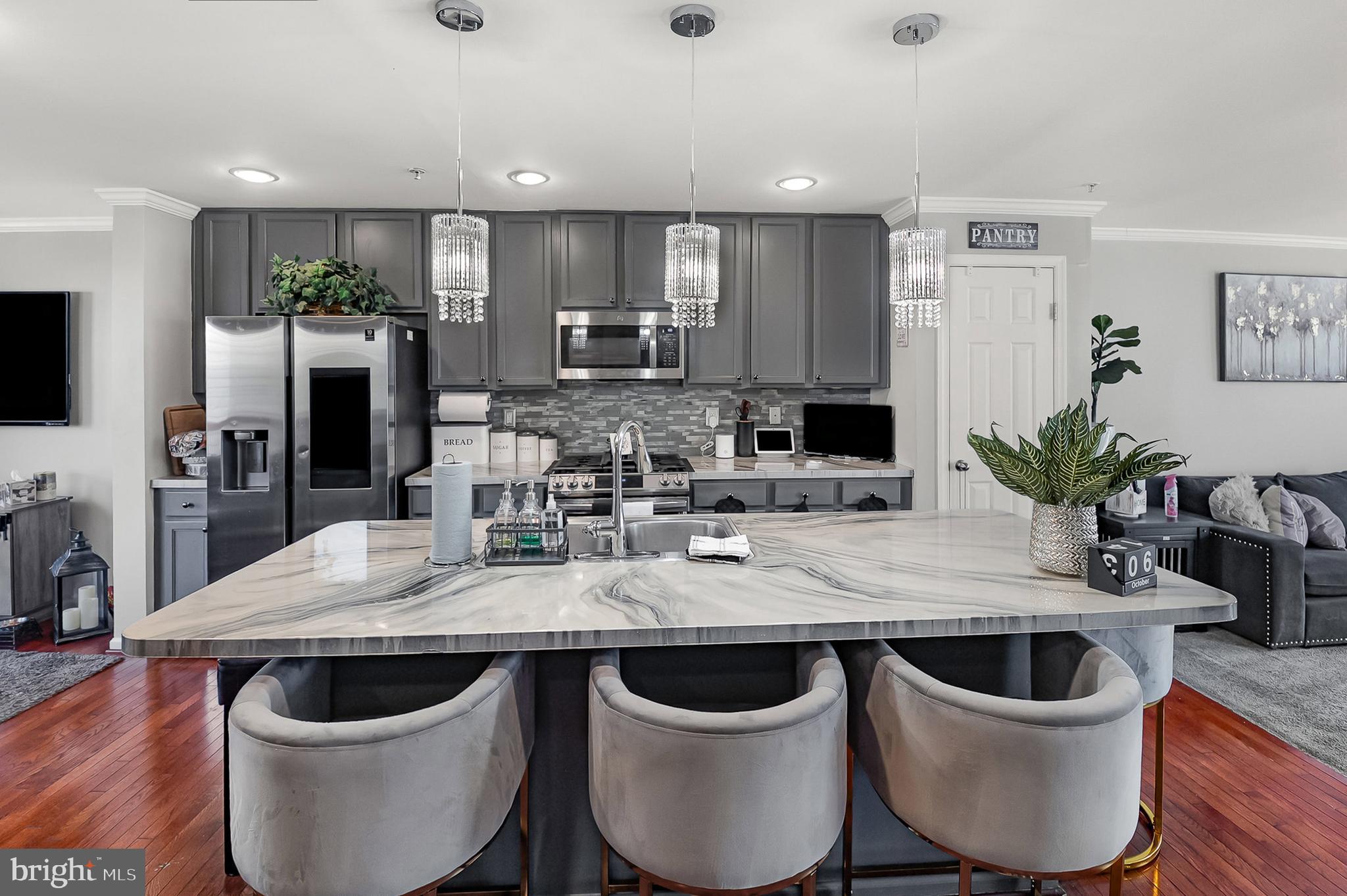 CARRIAGE HILLS TOWNHOUSE - Residential