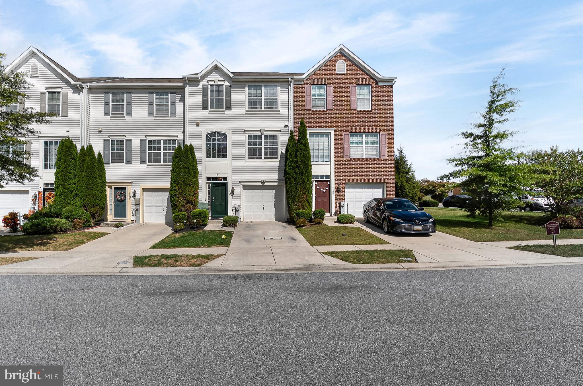 CARRIAGE HILLS TOWNHOUSE - Residential