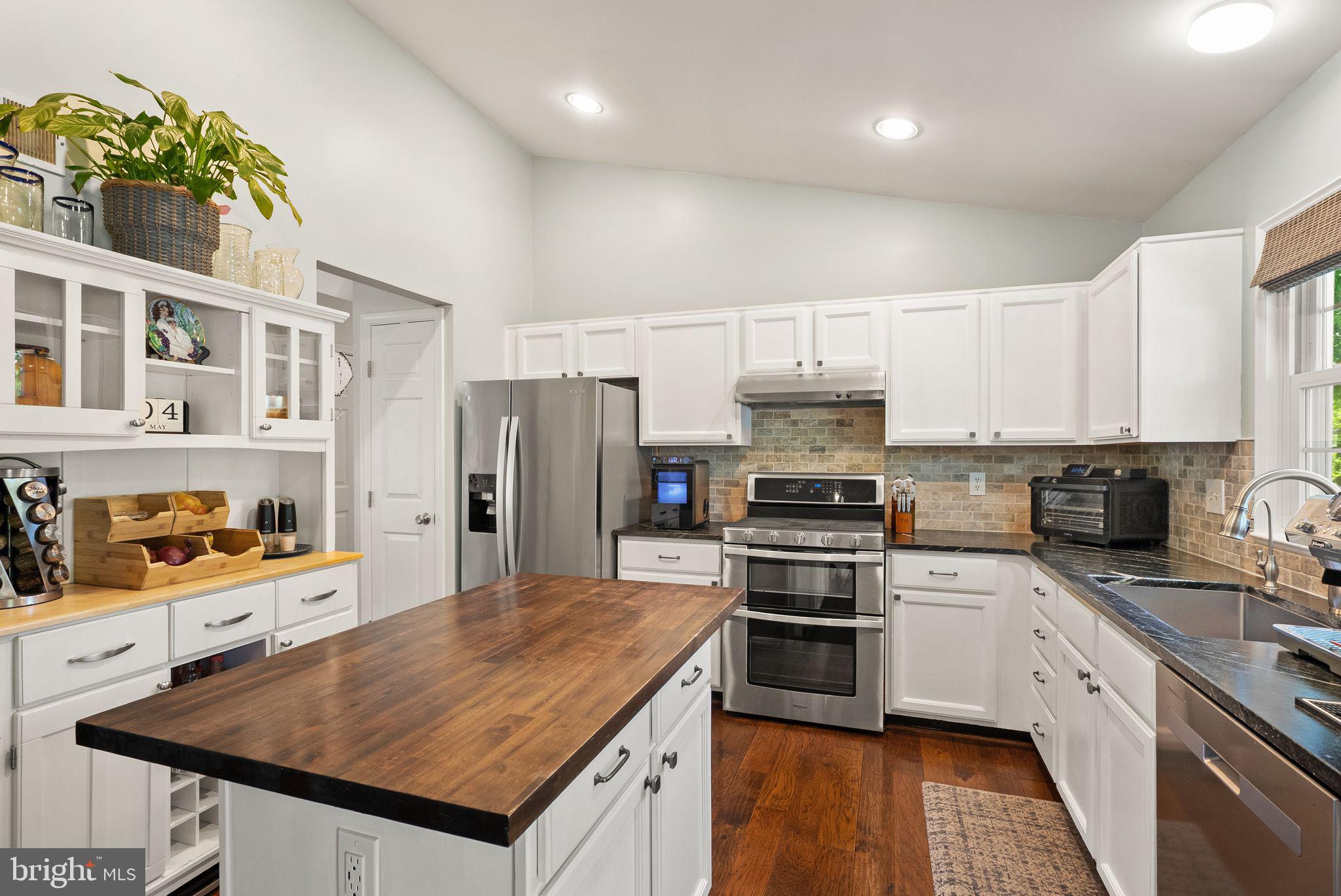BELMONT RIDGE - Residential