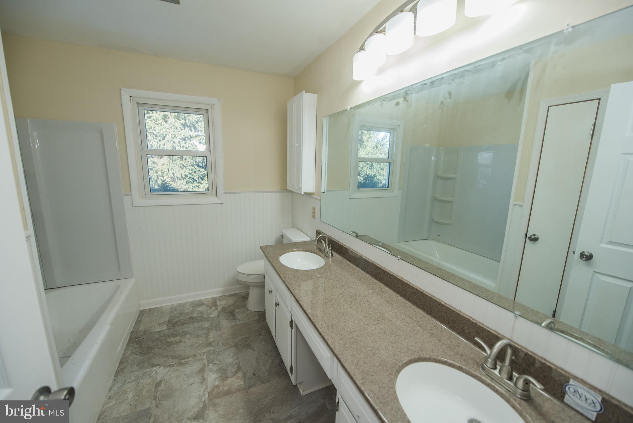 PIKEVIEW ACRES - Residential