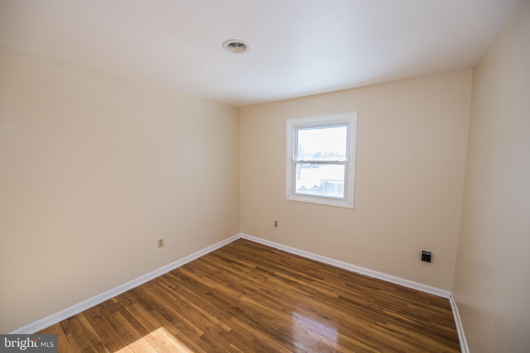 PIKEVIEW ACRES - Residential