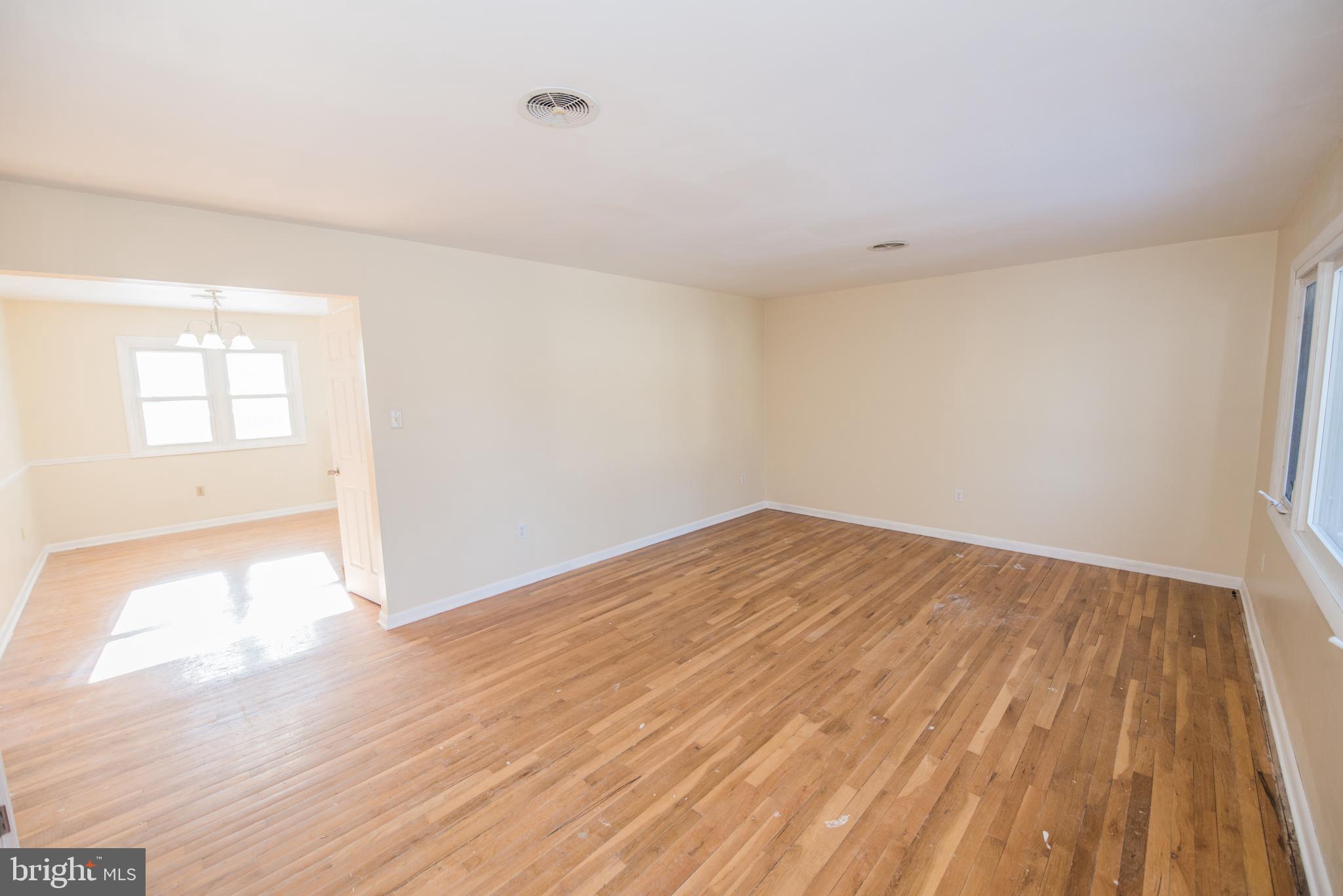 PIKEVIEW ACRES - Residential