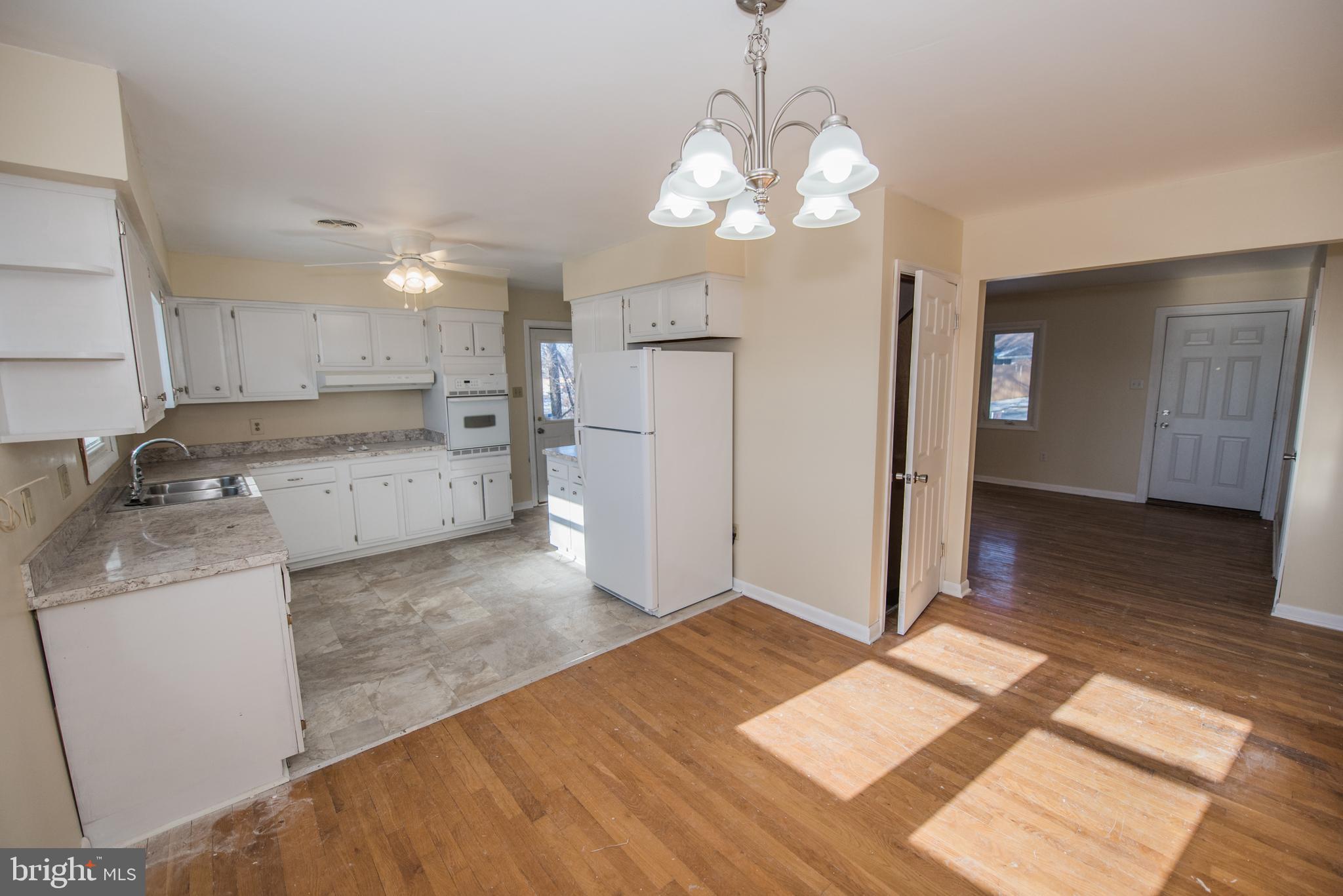 PIKEVIEW ACRES - Residential