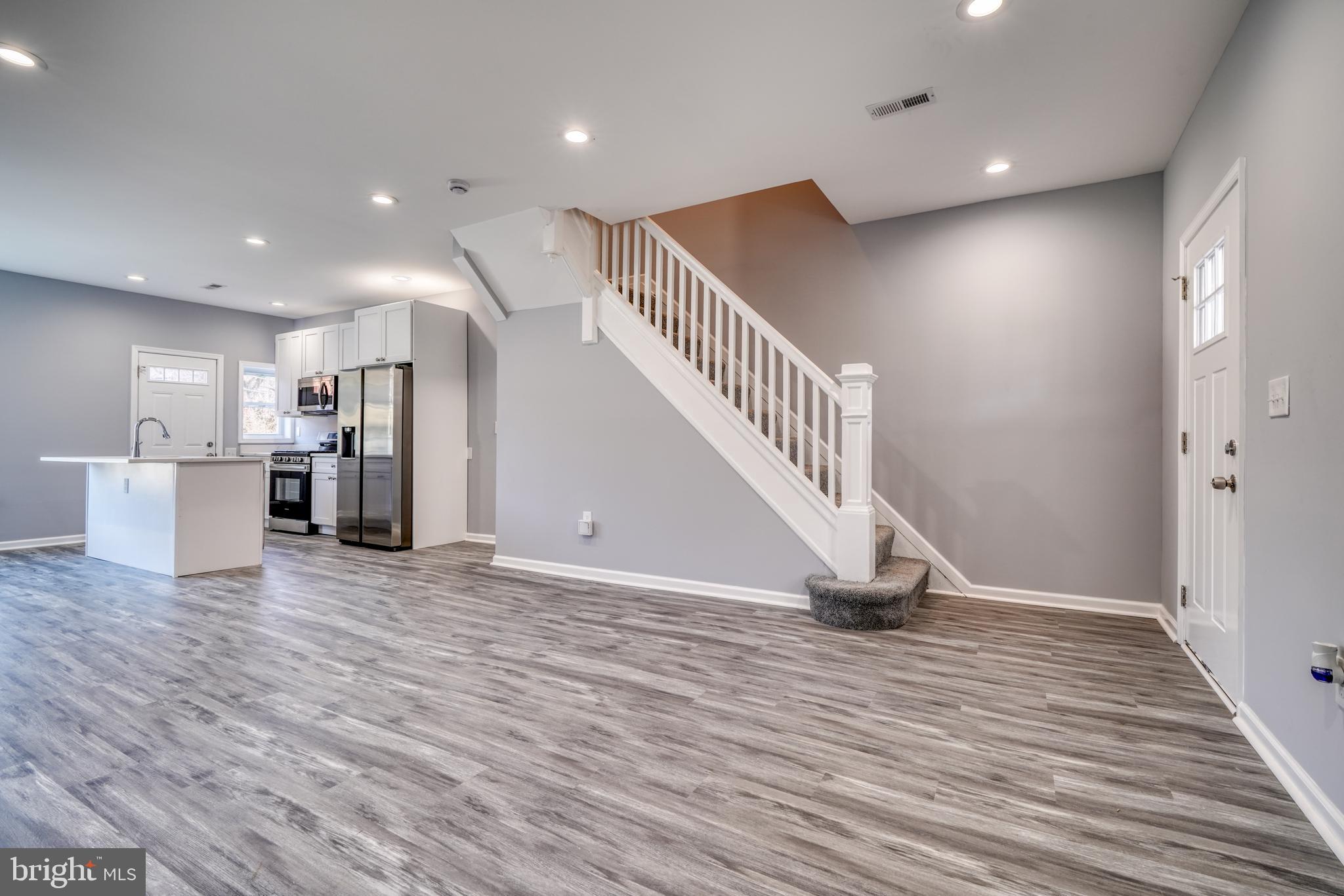 WEST FOREST PARK - Residential