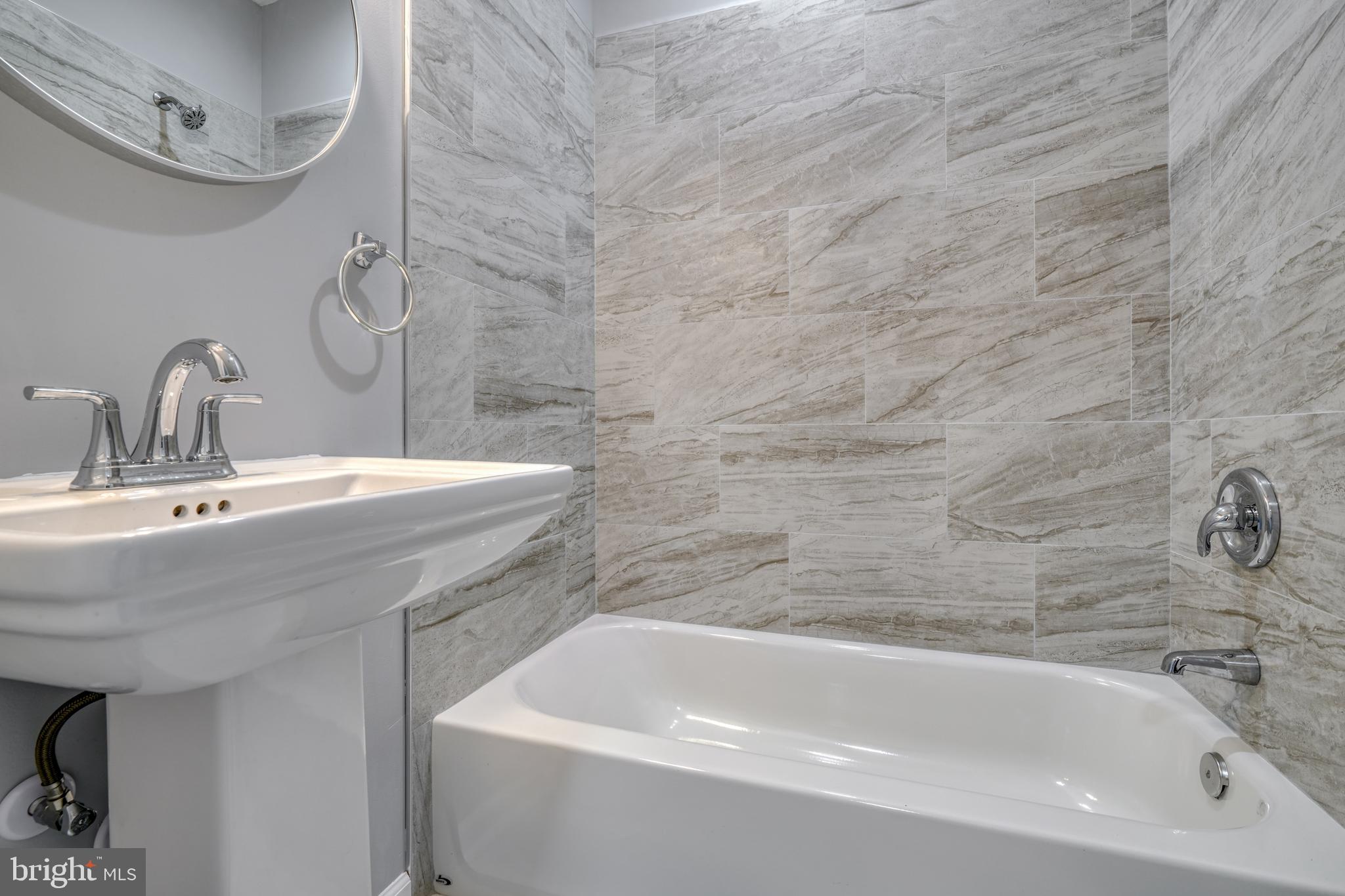 WEST FOREST PARK - Residential