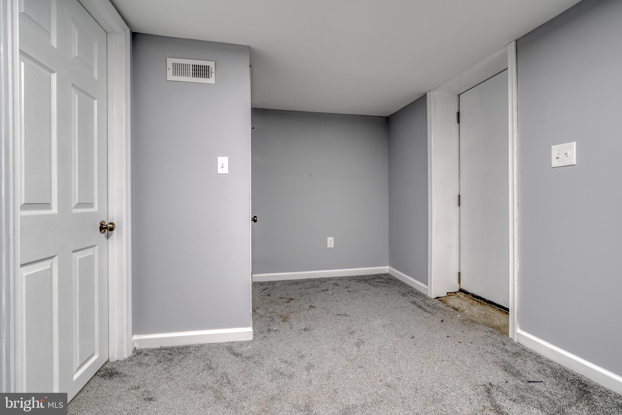 WEST FOREST PARK - Residential