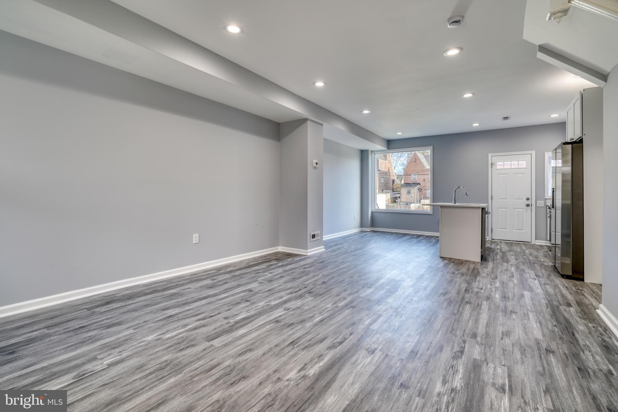 WEST FOREST PARK - Residential