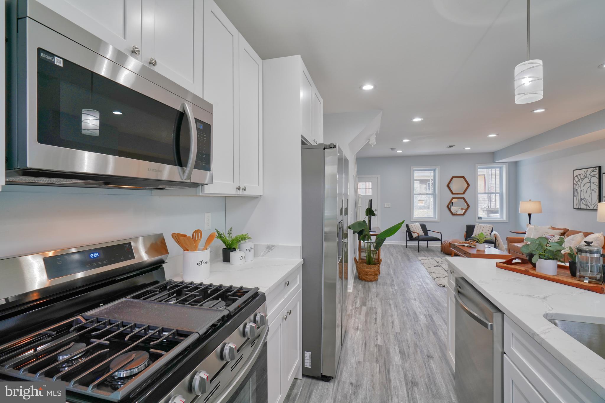 WEST FOREST PARK - Residential