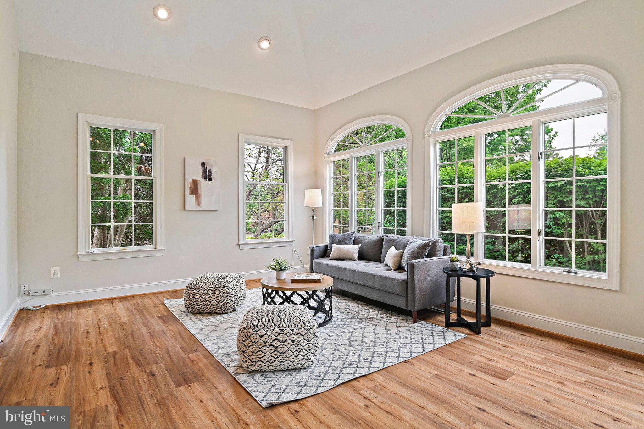 HUNTER MILL ESTATES - Residential