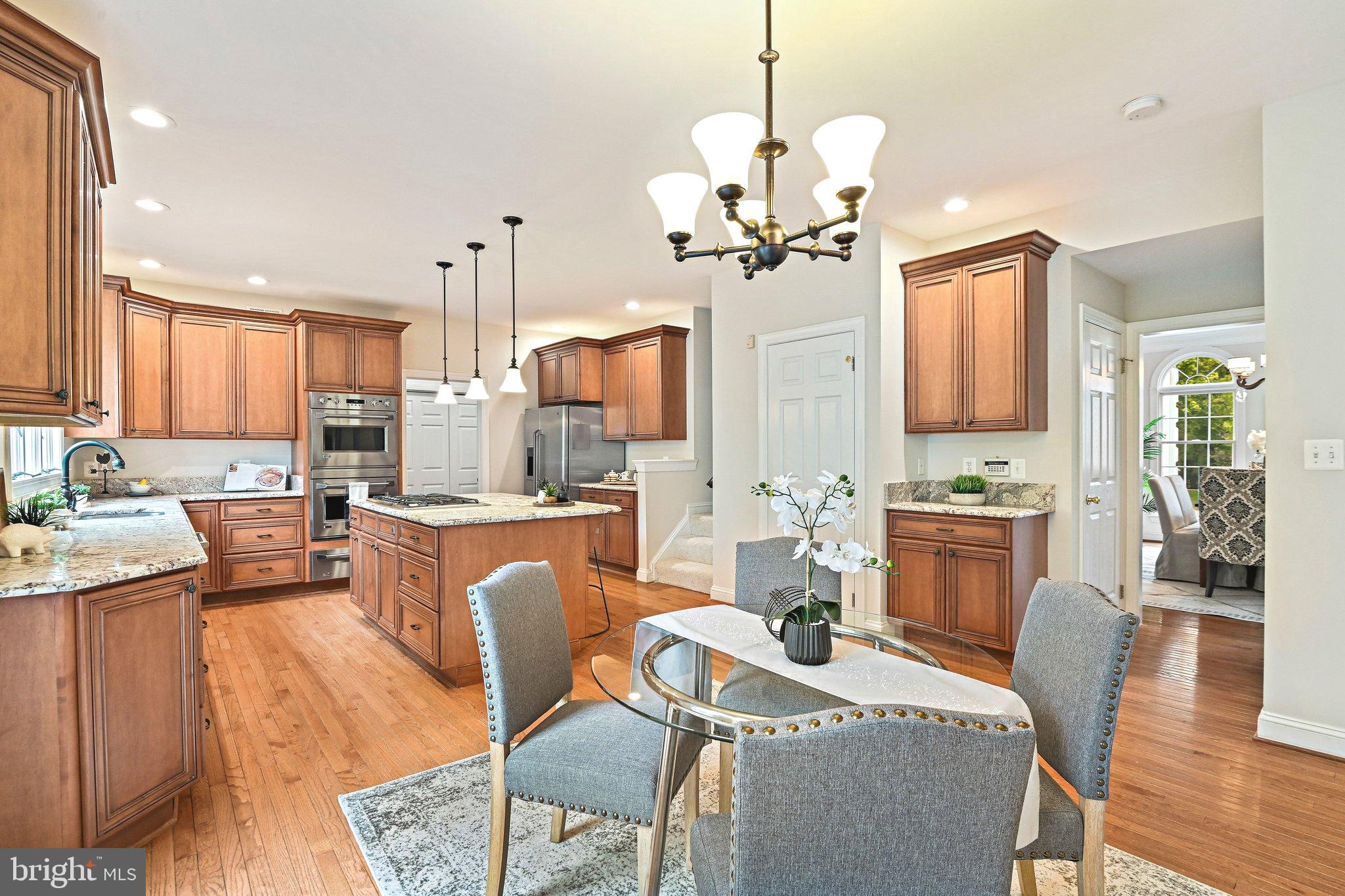 HUNTER MILL ESTATES - Residential