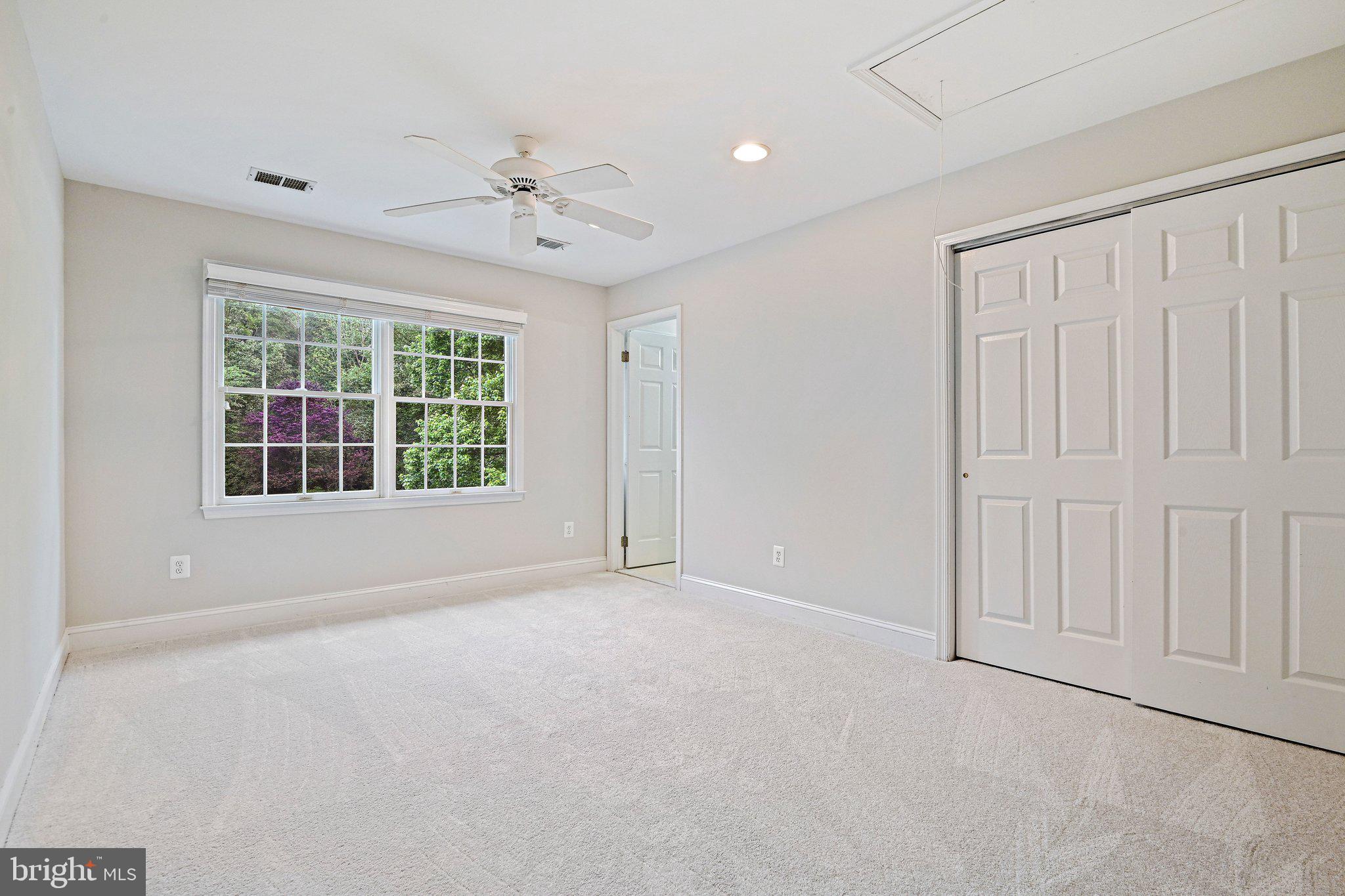 HUNTER MILL ESTATES - Residential