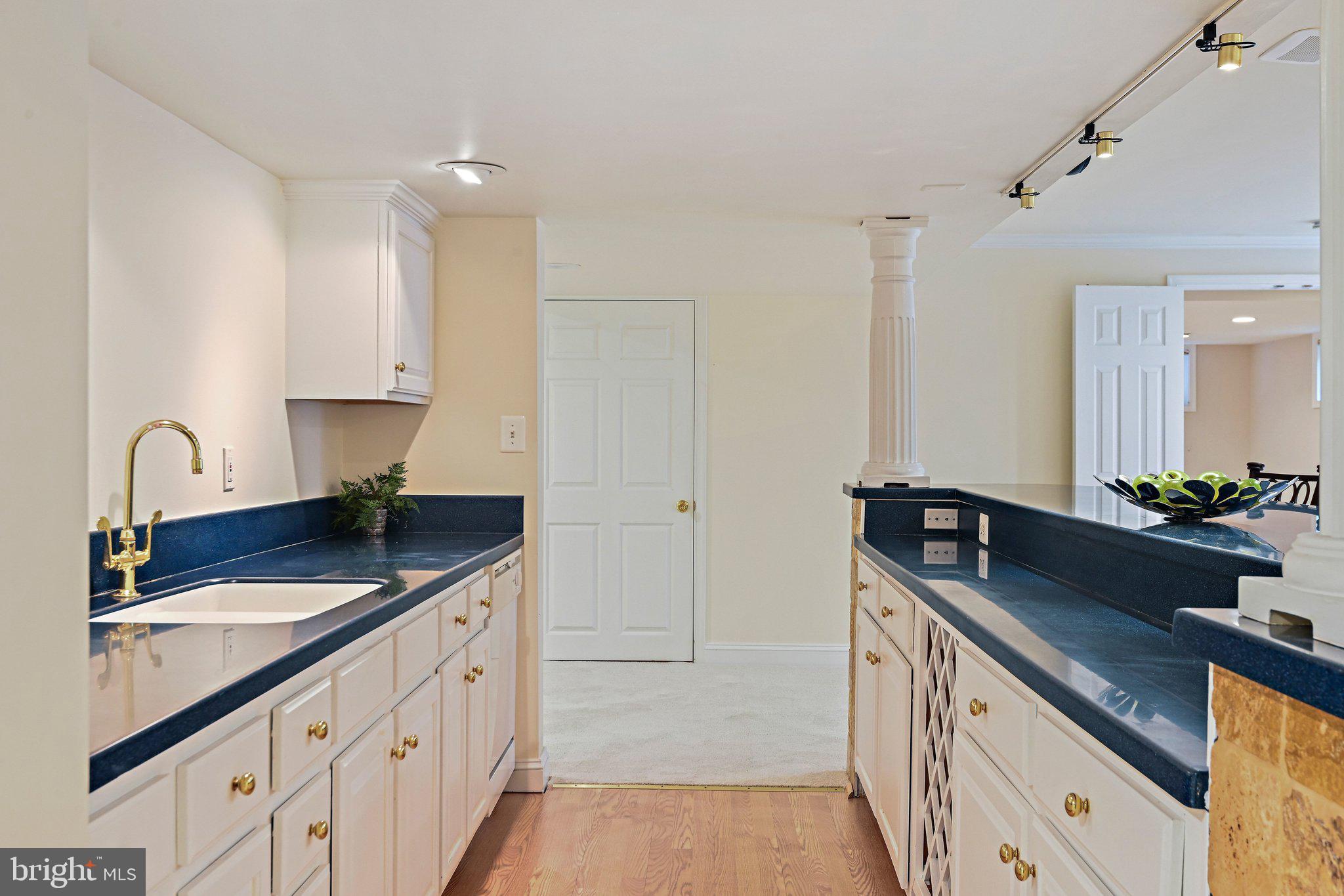 HUNTER MILL ESTATES - Residential