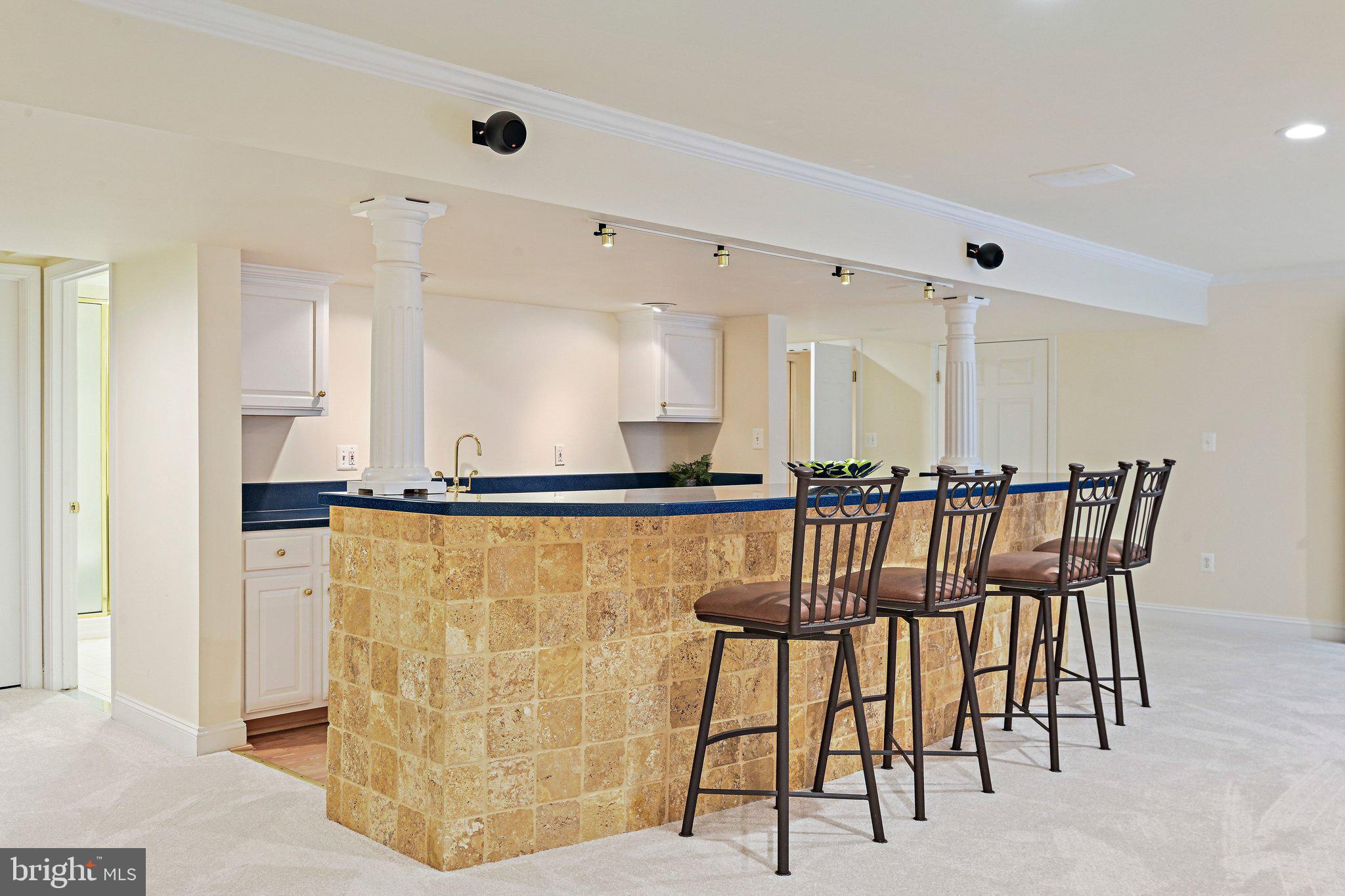 HUNTER MILL ESTATES - Residential