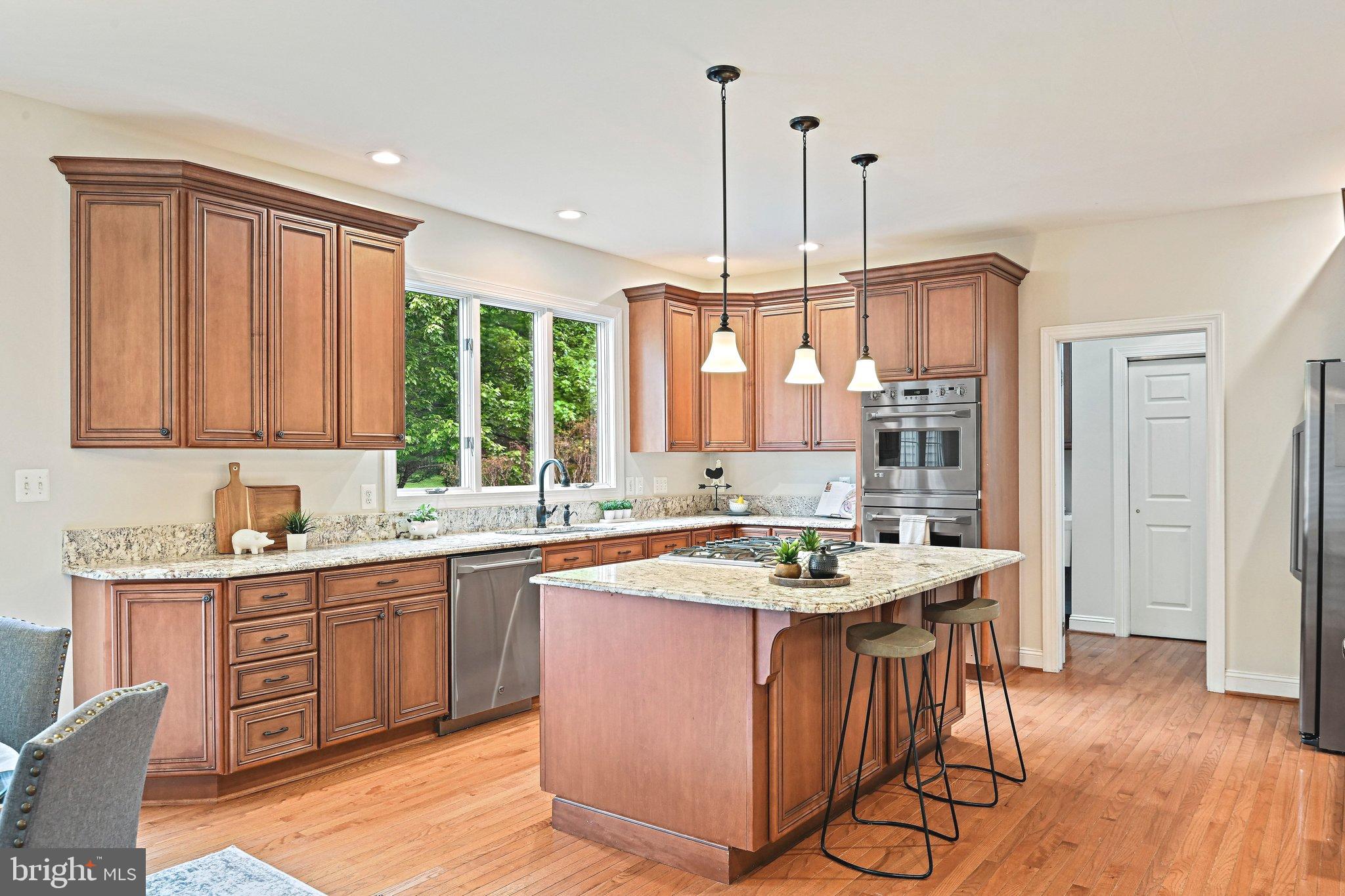 HUNTER MILL ESTATES - Residential