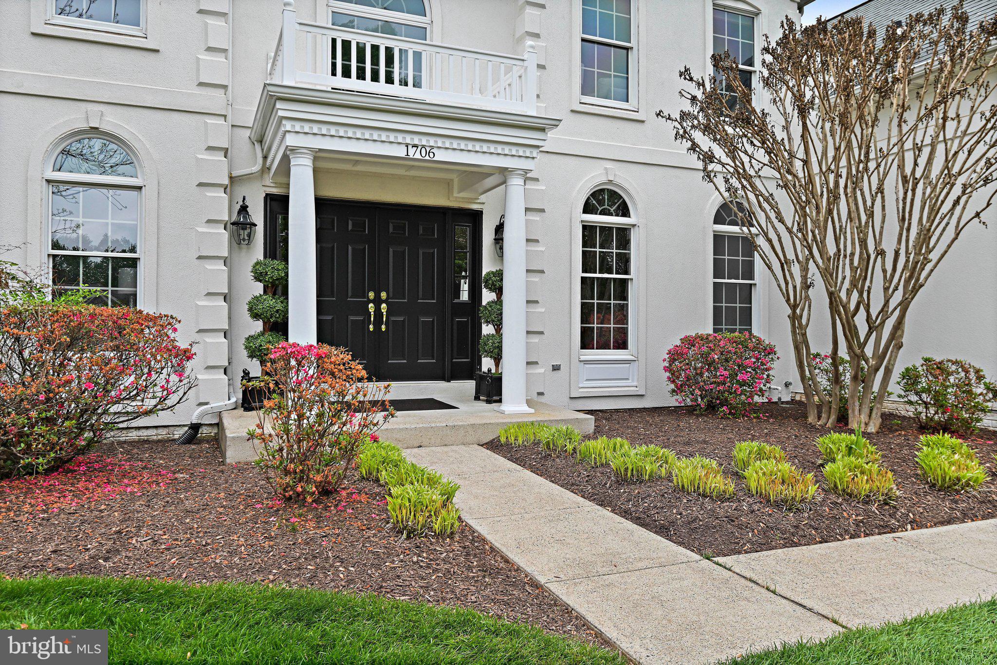 HUNTER MILL ESTATES - Residential