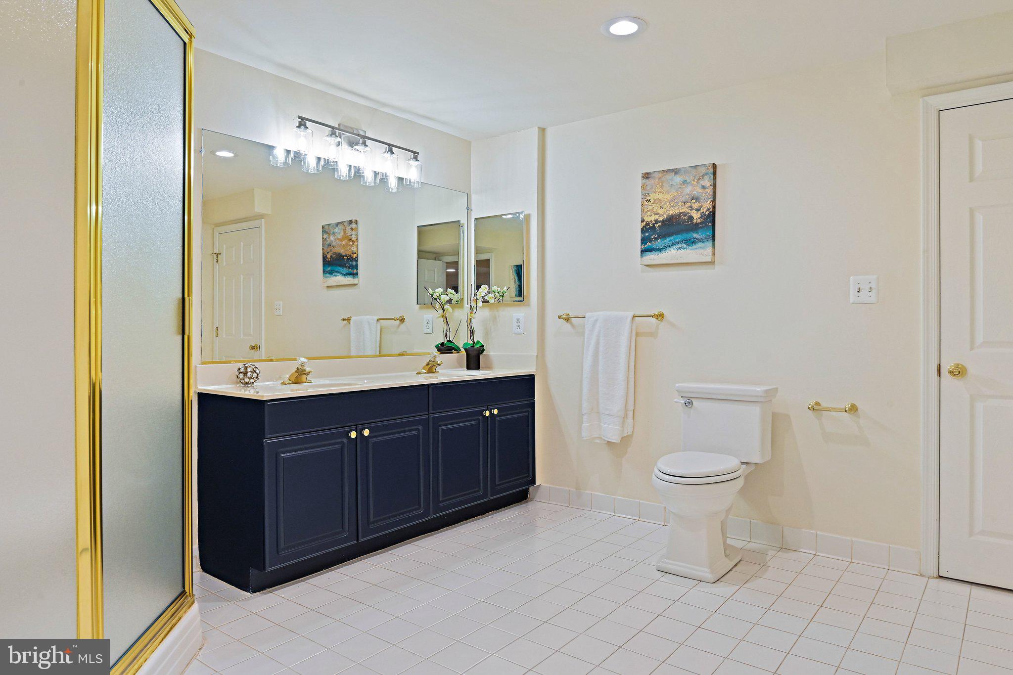 HUNTER MILL ESTATES - Residential