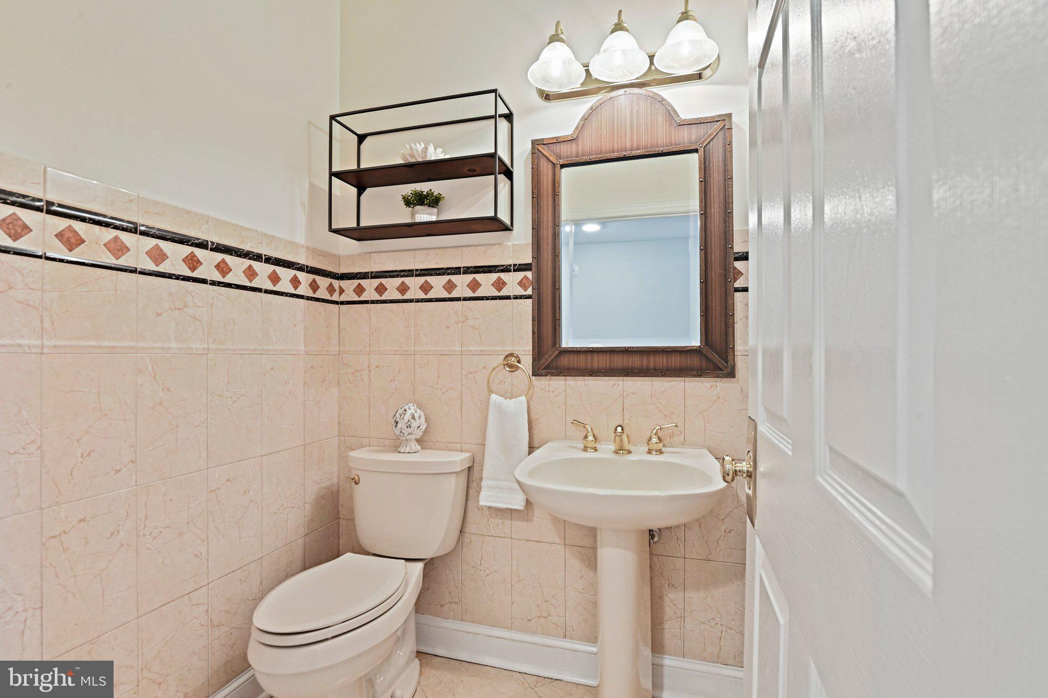 HUNTER MILL ESTATES - Residential