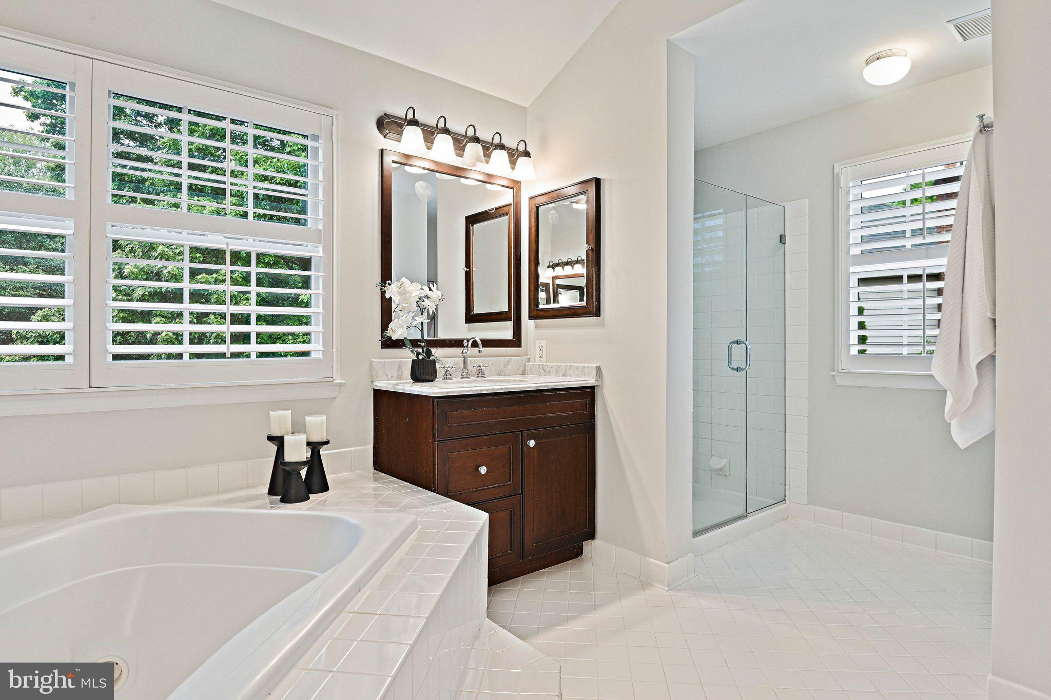 HUNTER MILL ESTATES - Residential