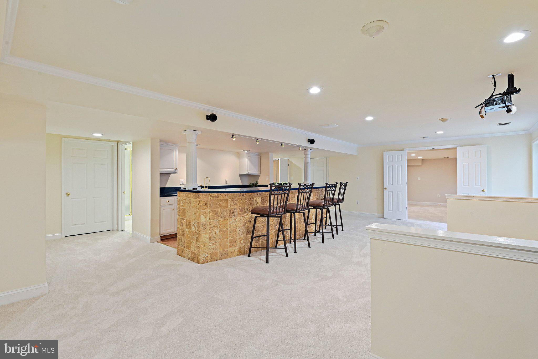 HUNTER MILL ESTATES - Residential