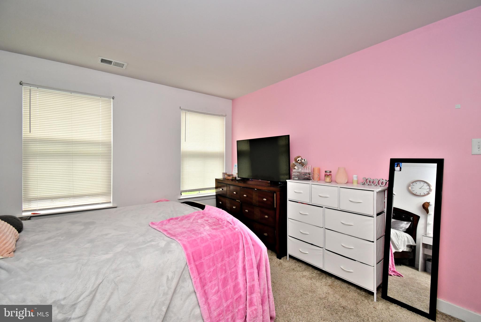 ASHBOURNE MEADOWS - Residential