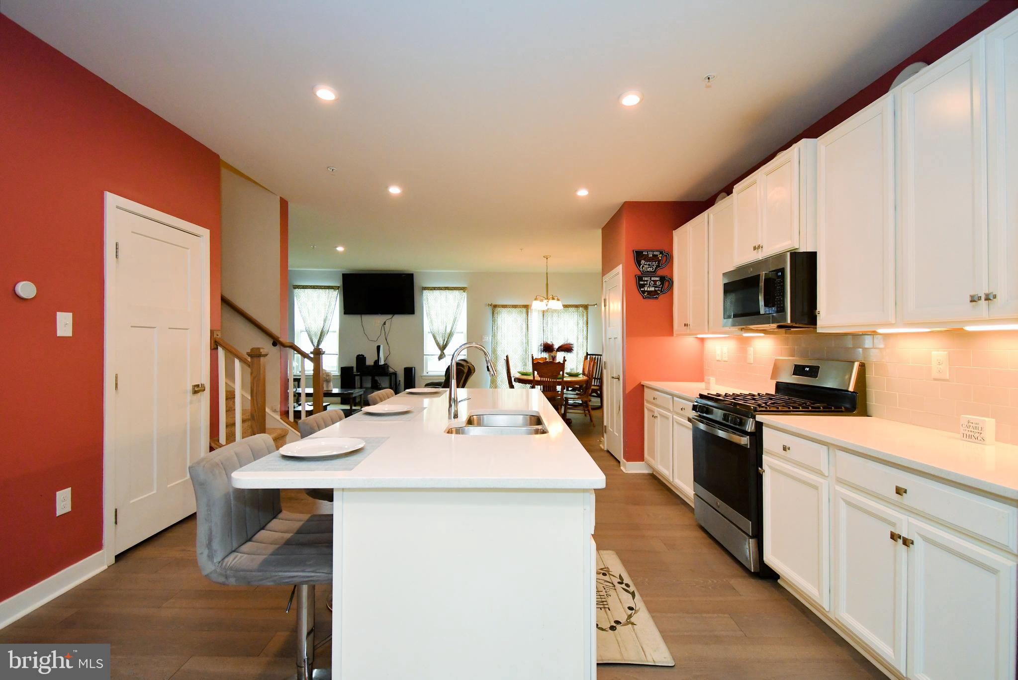 ASHBOURNE MEADOWS - Residential