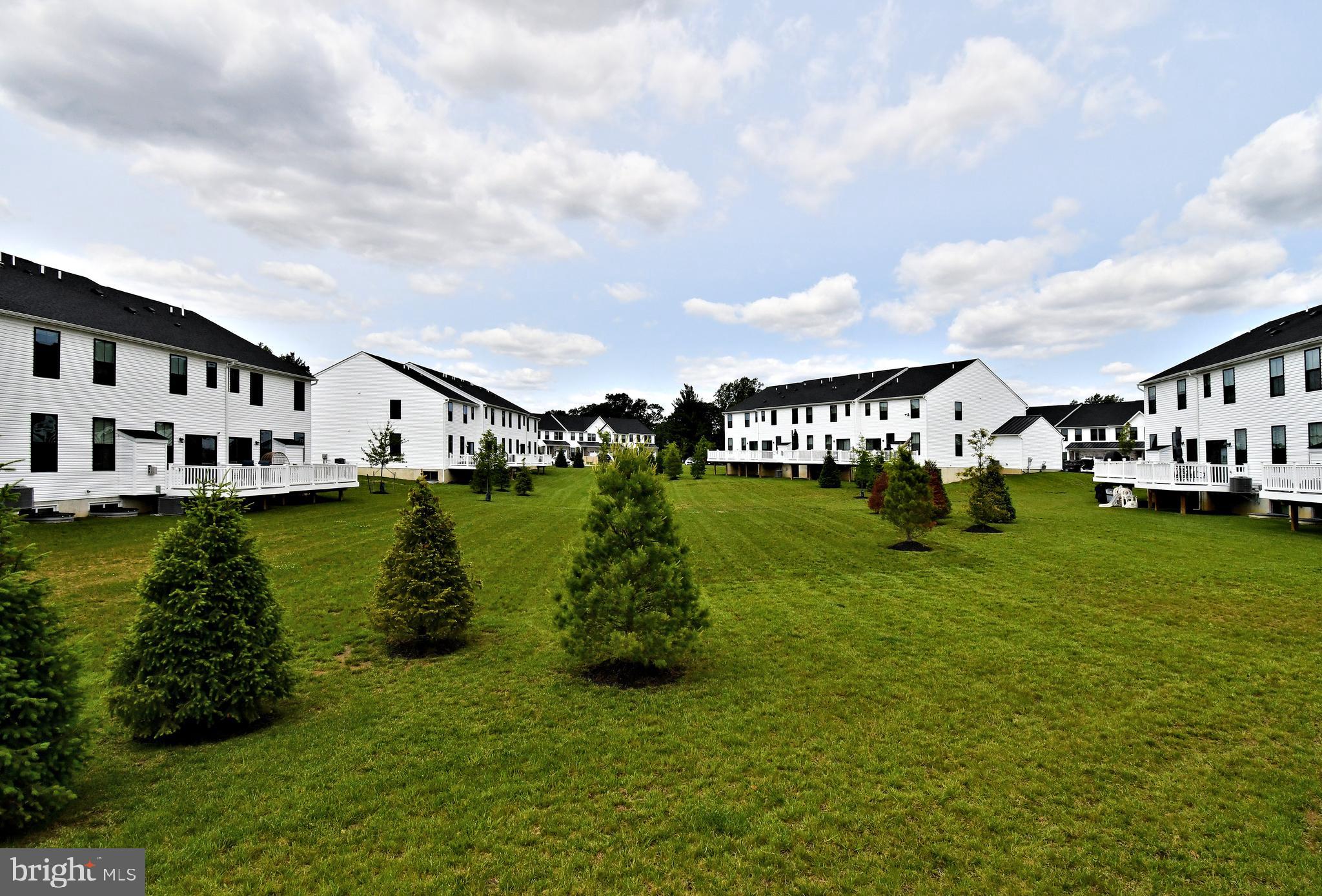 ASHBOURNE MEADOWS - Residential