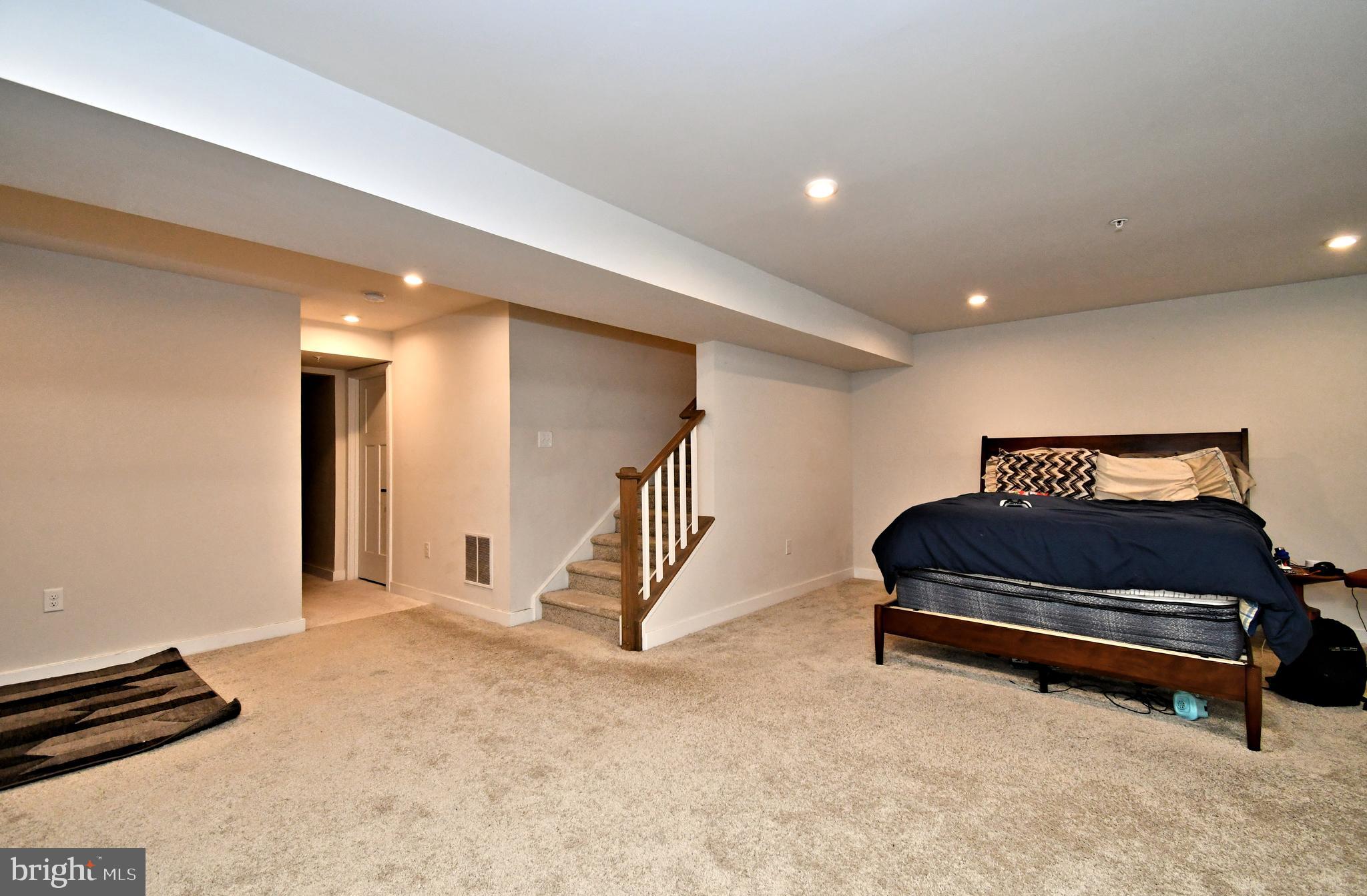 ASHBOURNE MEADOWS - Residential